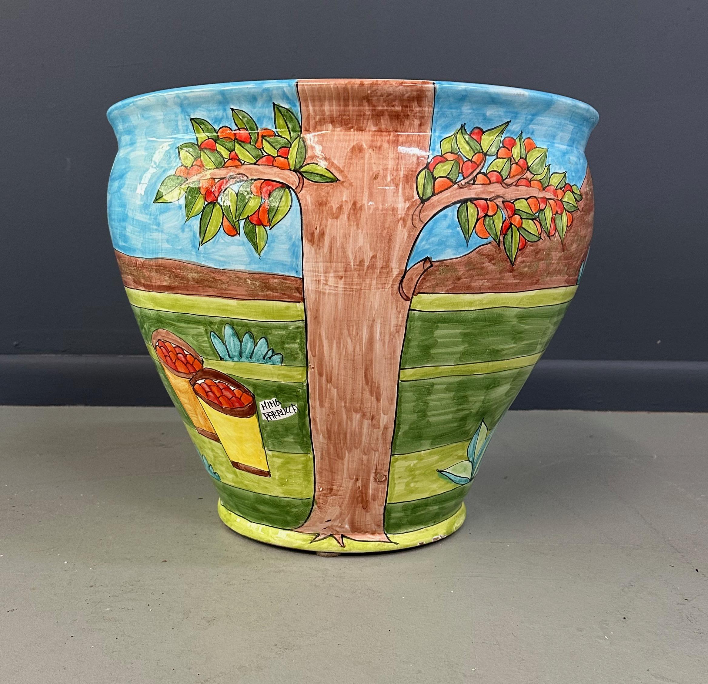 Mid-Century moderno Fioriera grande in ceramica di Nino Parrucca degli anni '90 con colori e scene vivaci in vendita