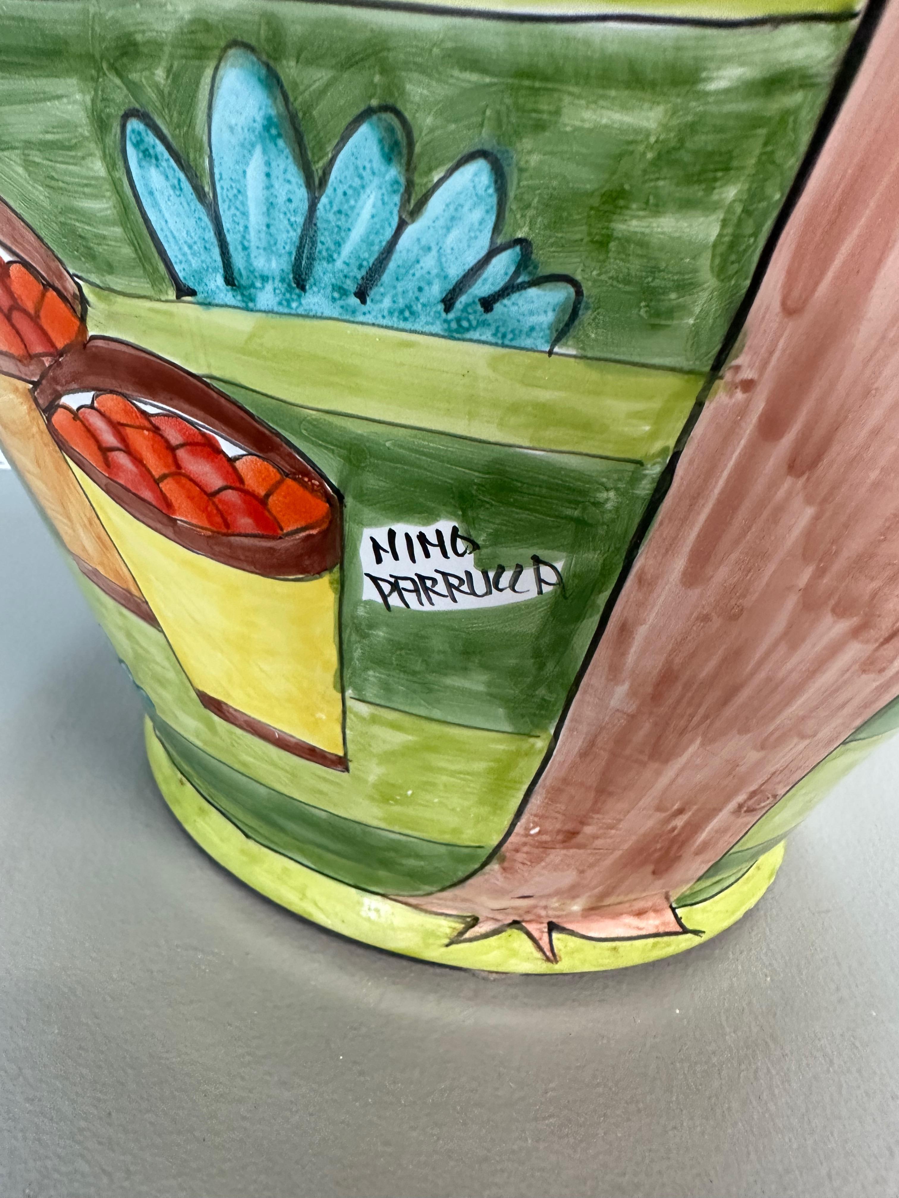 Europeo Fioriera grande in ceramica di Nino Parrucca degli anni '90 con colori e scene vivaci in vendita