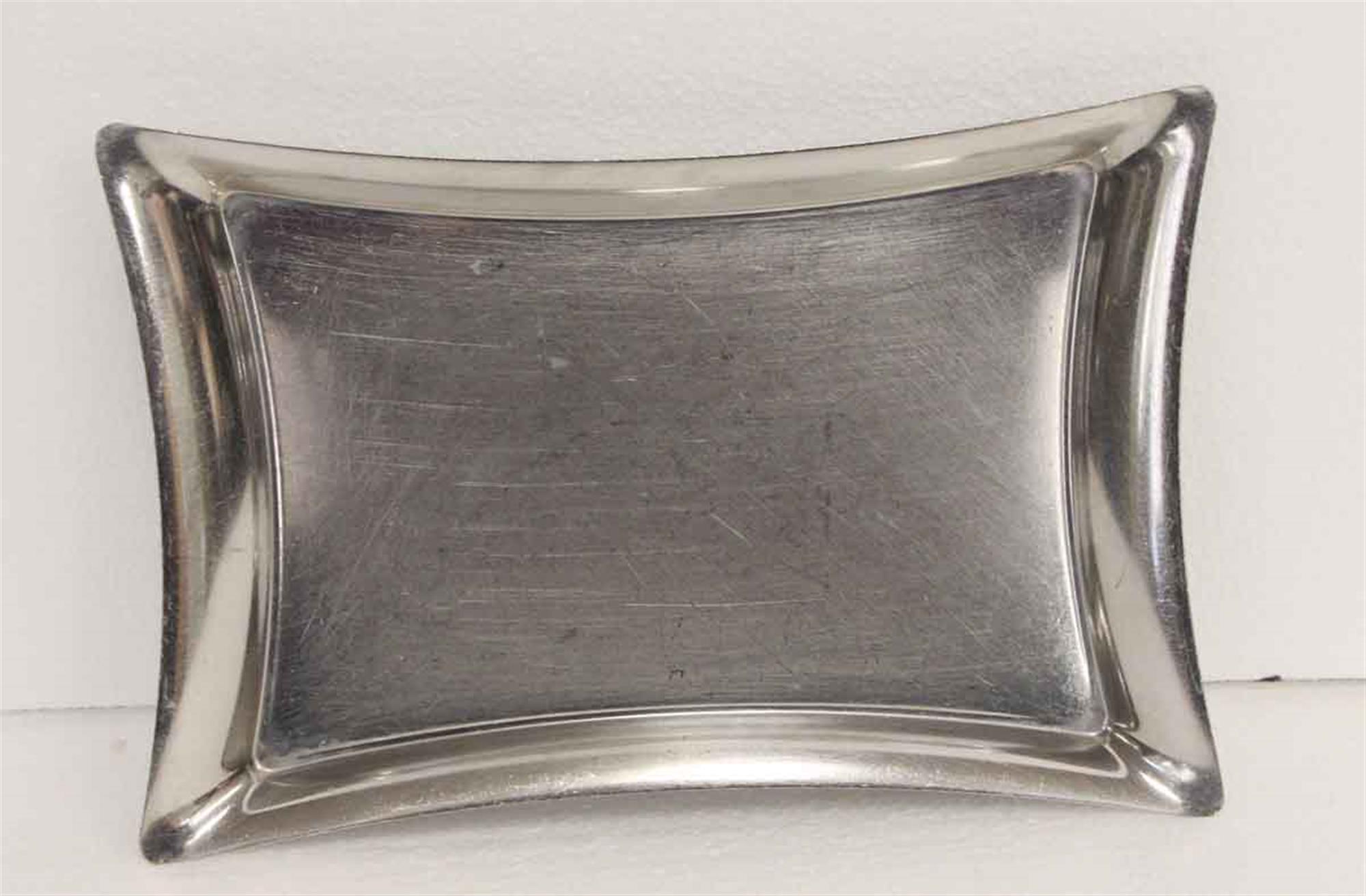 Late 20th Century NYC Waldorf Astoria Hotel Curved Platter