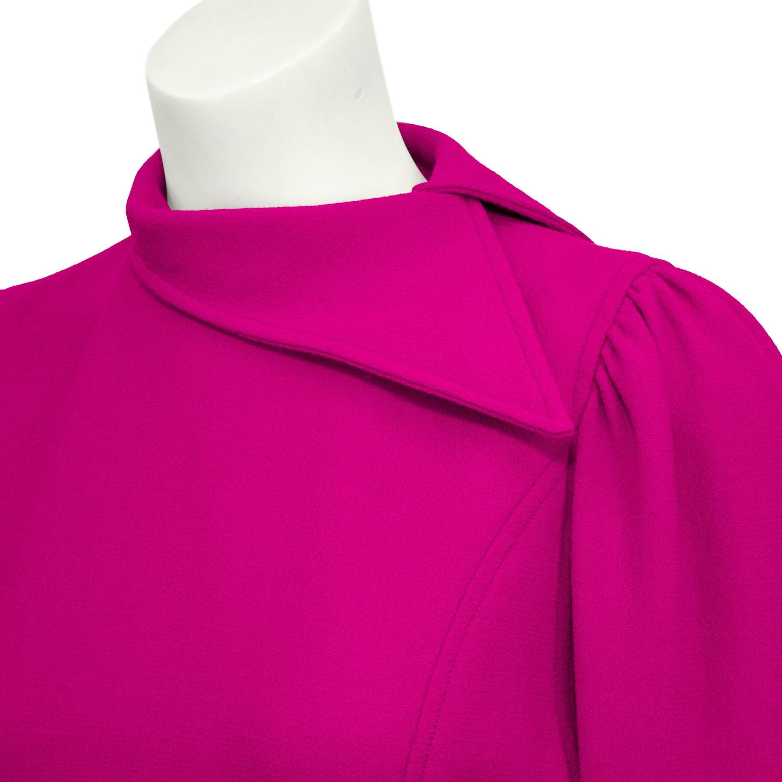 1990s Oscar de la Renta Magenta Wool Cocktail Dress  In Good Condition For Sale In Toronto, Ontario