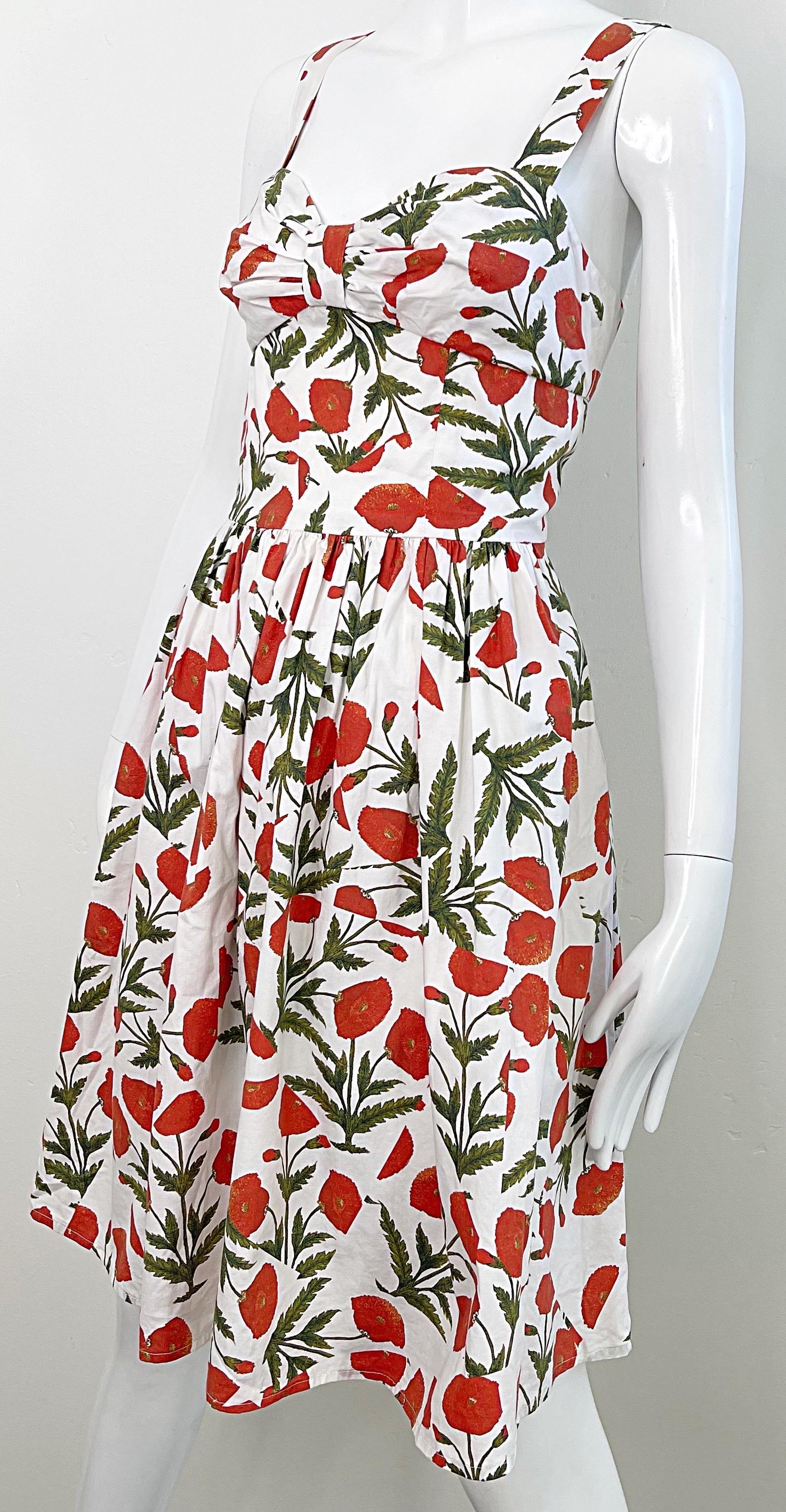 1990s Oscar de la Renta Poppy Print Size 6 Fit & Flare Vintage Cotton 90s Dress In Excellent Condition For Sale In San Diego, CA