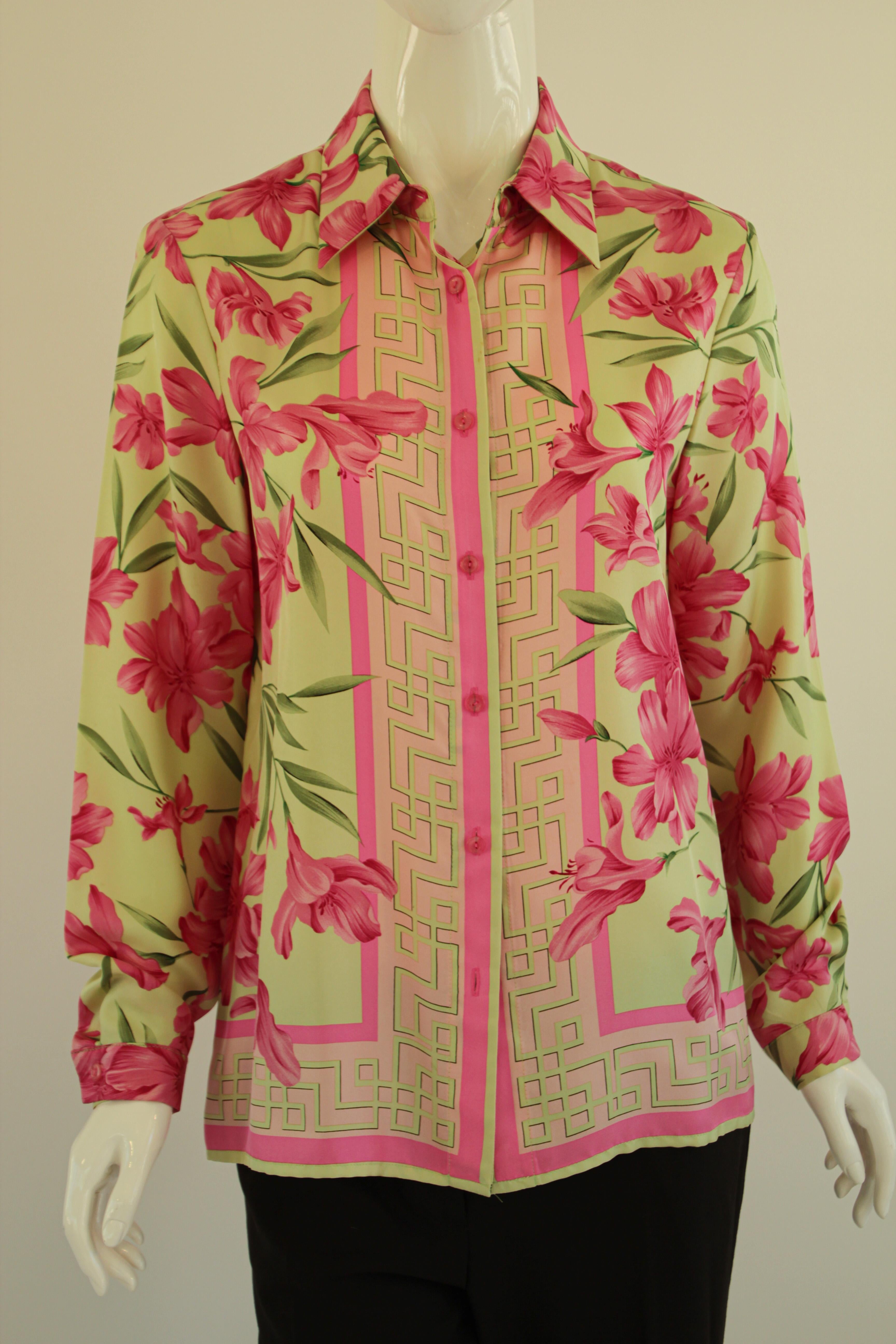 1990's Oscar De La Renta Silk Pink and Green Blouse In Good Condition For Sale In North Hollywood, CA