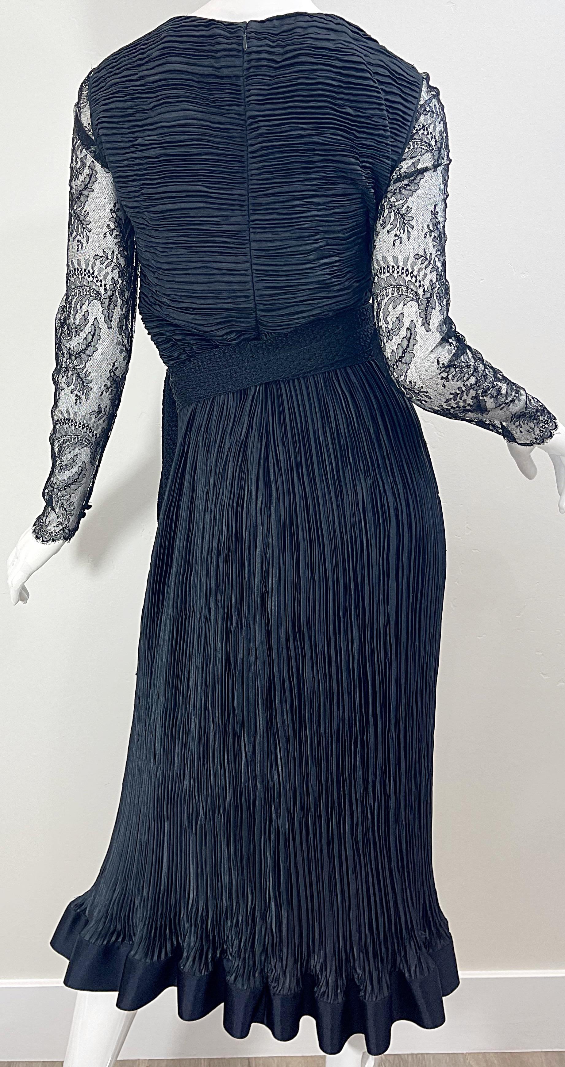 1990s Oscar de la Renta Sz 10 / 12 Black Fortuny French Lace Vintage 90s Dress For Sale 4