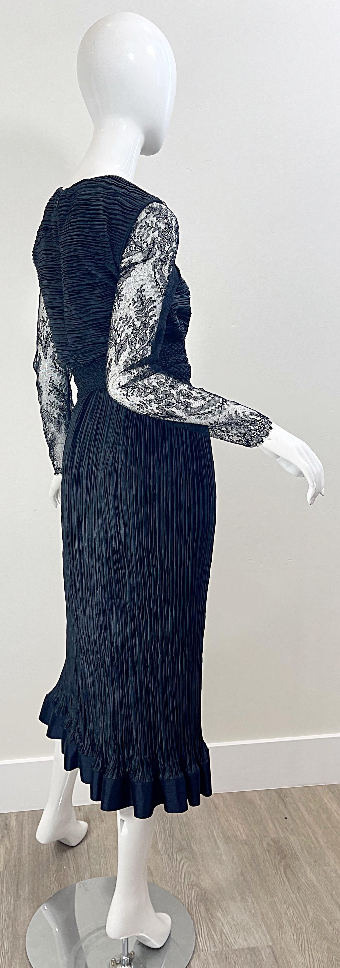 1990s Oscar de la Renta Sz 10 / 12 Black Fortuny French Lace Vintage 90s Dress For Sale 1