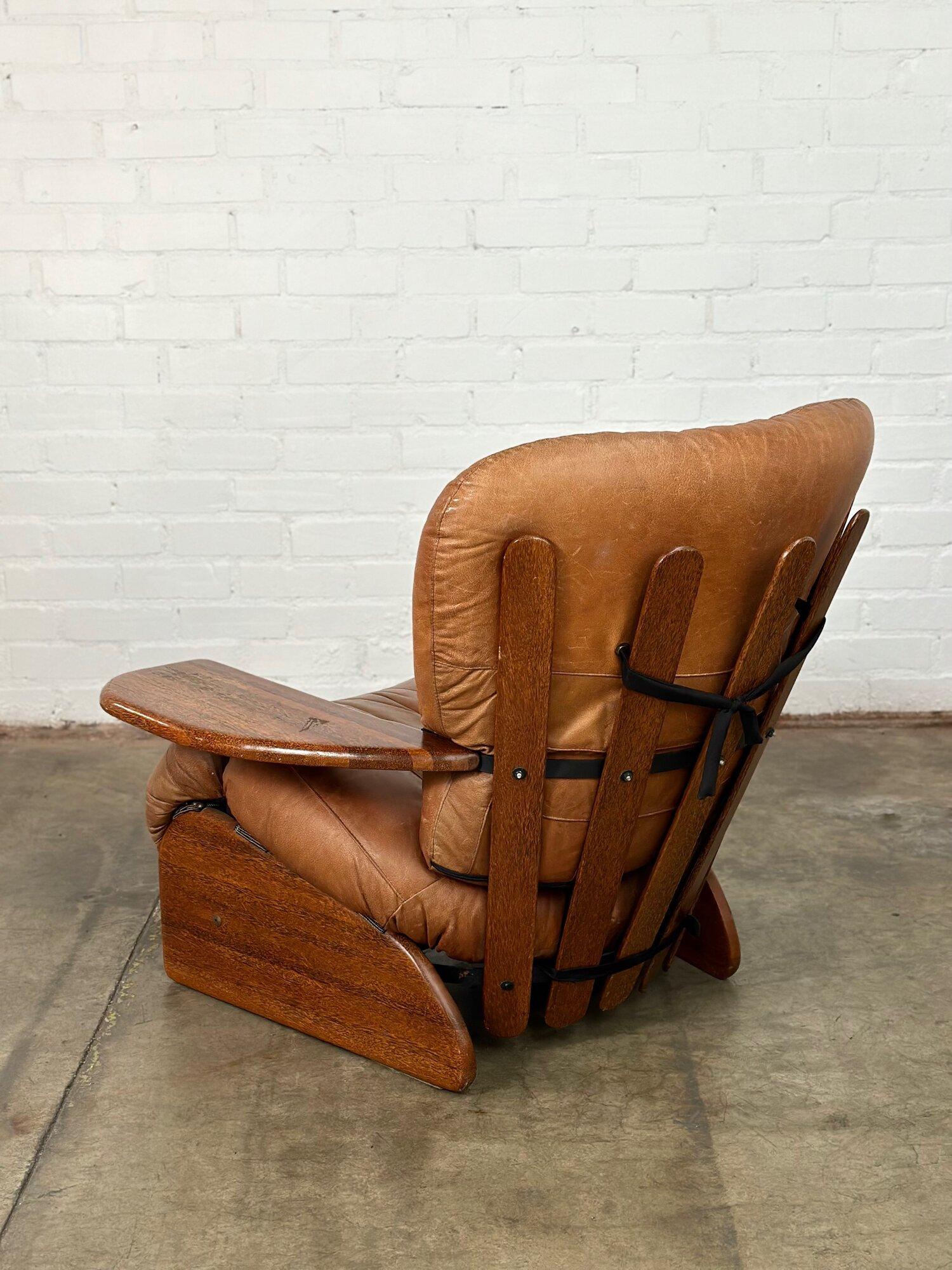 Pacific Green Havana Lounger in Cognac Leather, 1990s In Good Condition In Los Angeles, CA