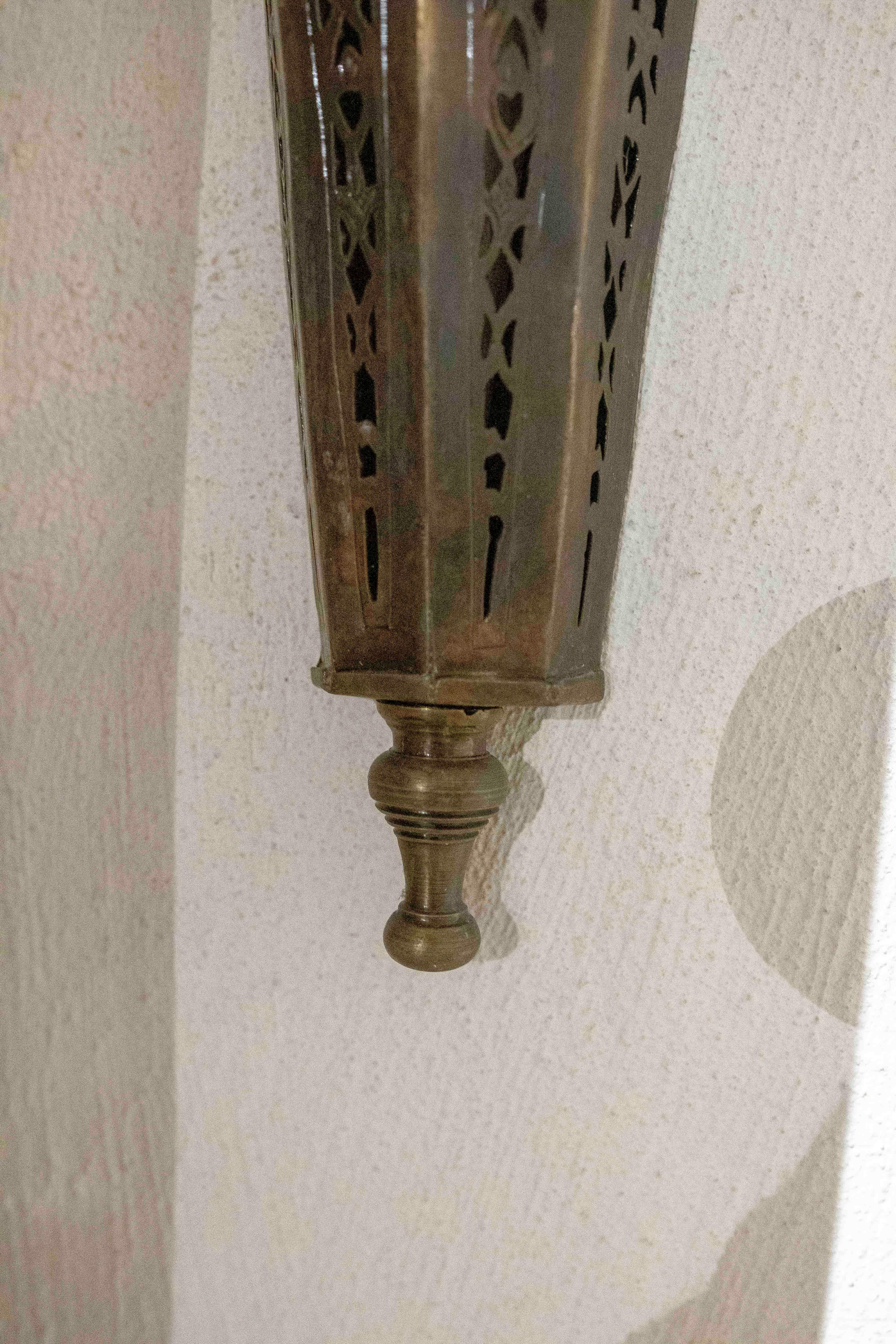 1990s Pair of Arabian Style Wall Sconces in Openwork Metal For Sale 3