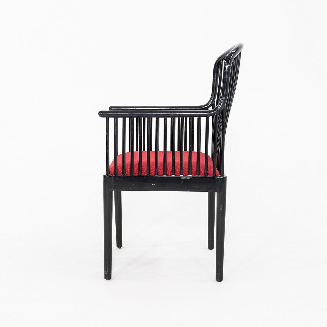 Moderne 1990s Pair of Davis Allen Exeter Dining Chairs in Black with Red Fabric en vente