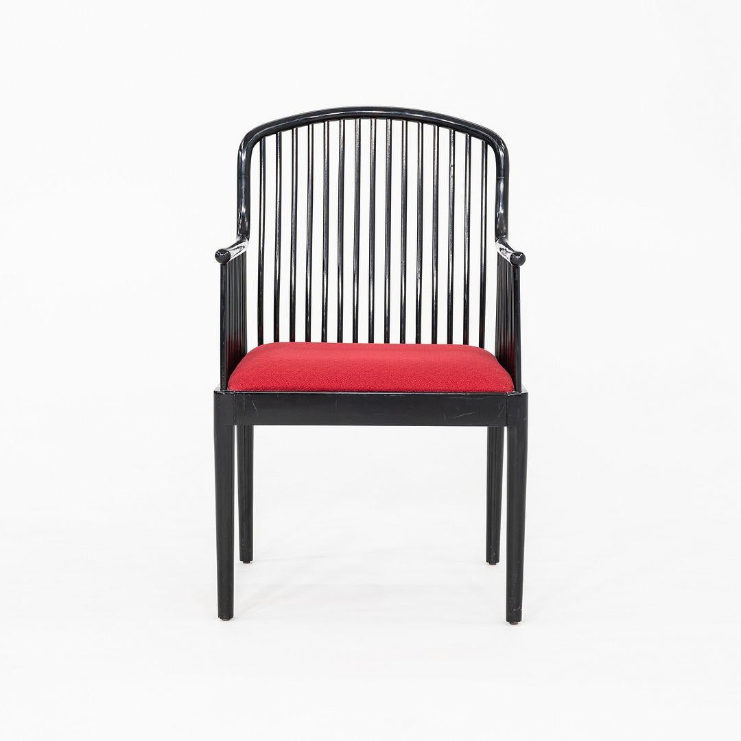 1990s Pair of Davis Allen Exeter Dining Chairs in Black with Red Fabric Bon état - En vente à Philadelphia, PA