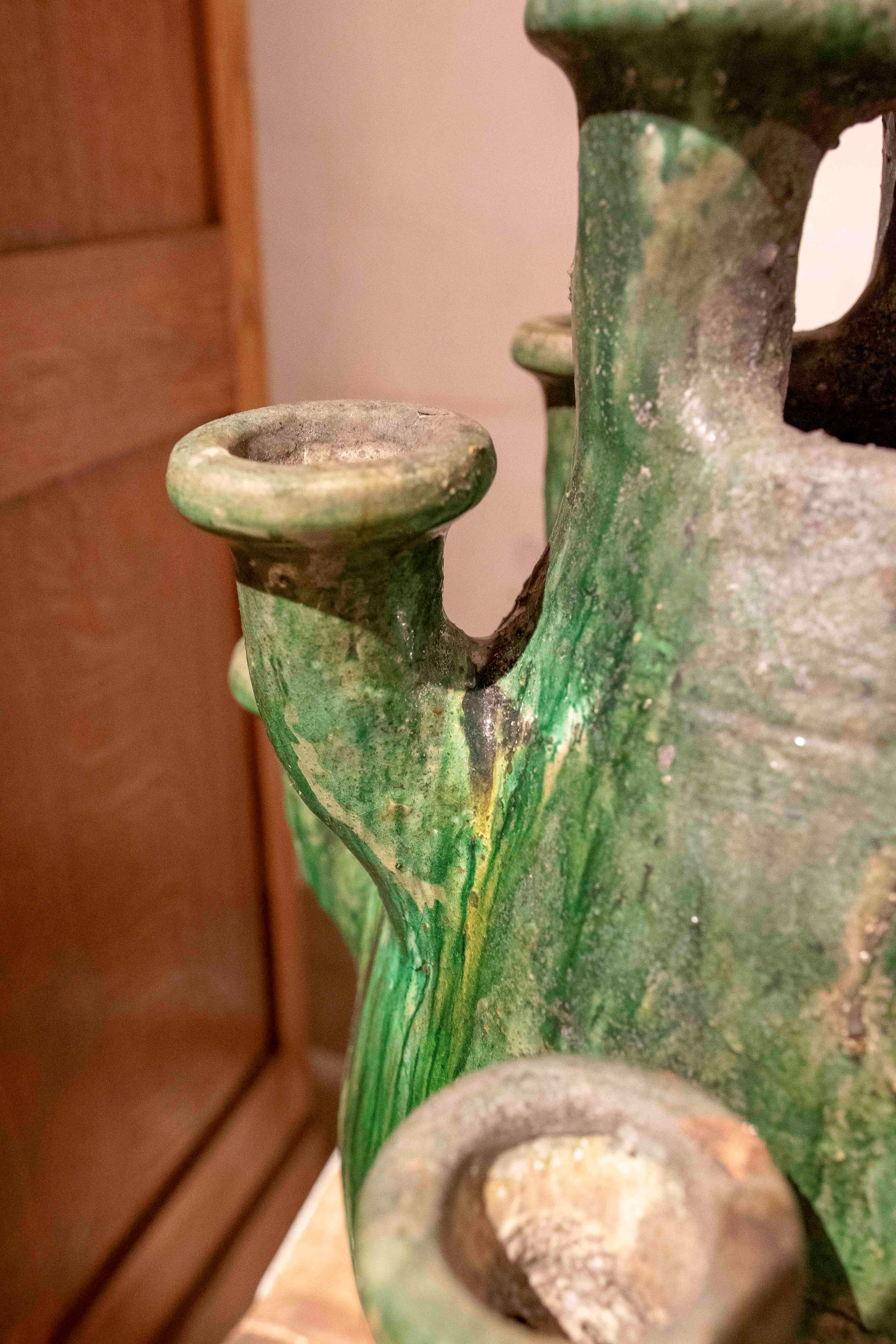 Pareja de jarrones esmaltados artesanales de los años 90 en tonos verdes en venta 3