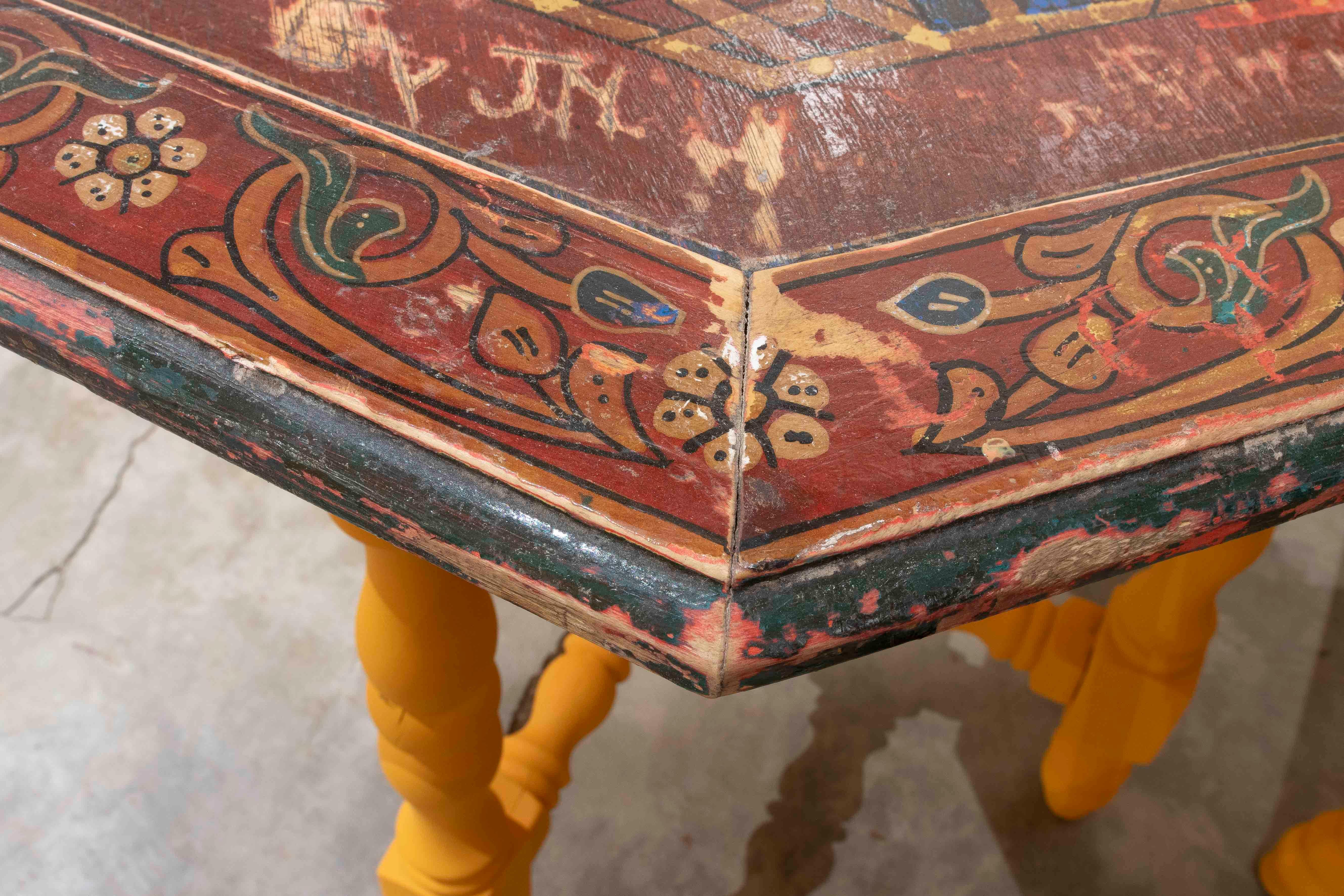 1990s Pair of Handcrafted Octagonal Tables – Traditional Mexican Design For Sale 3