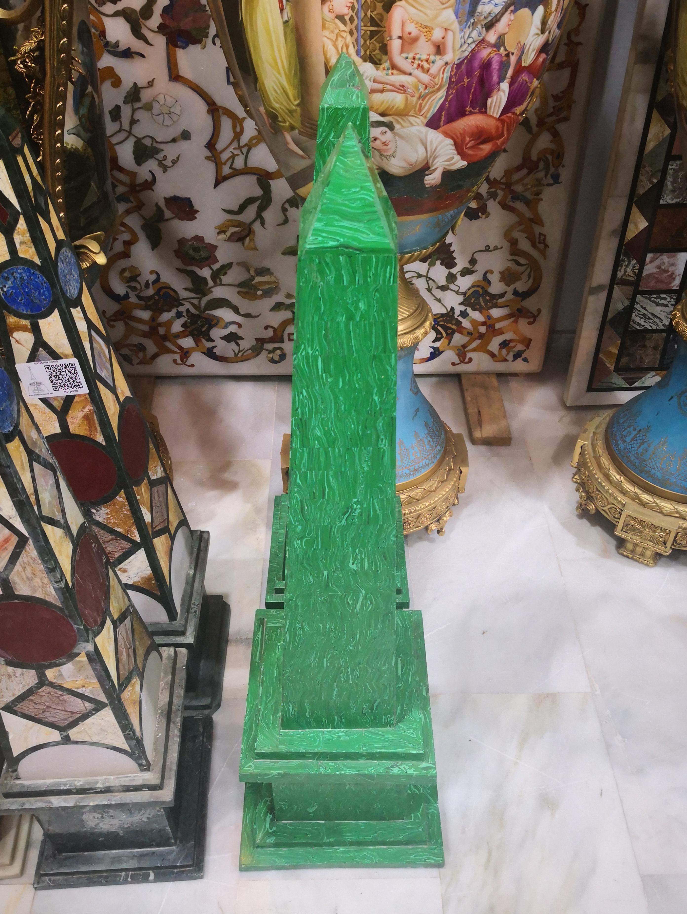 1990s Pair of Malachite Obelisks In Good Condition For Sale In Marbella, ES