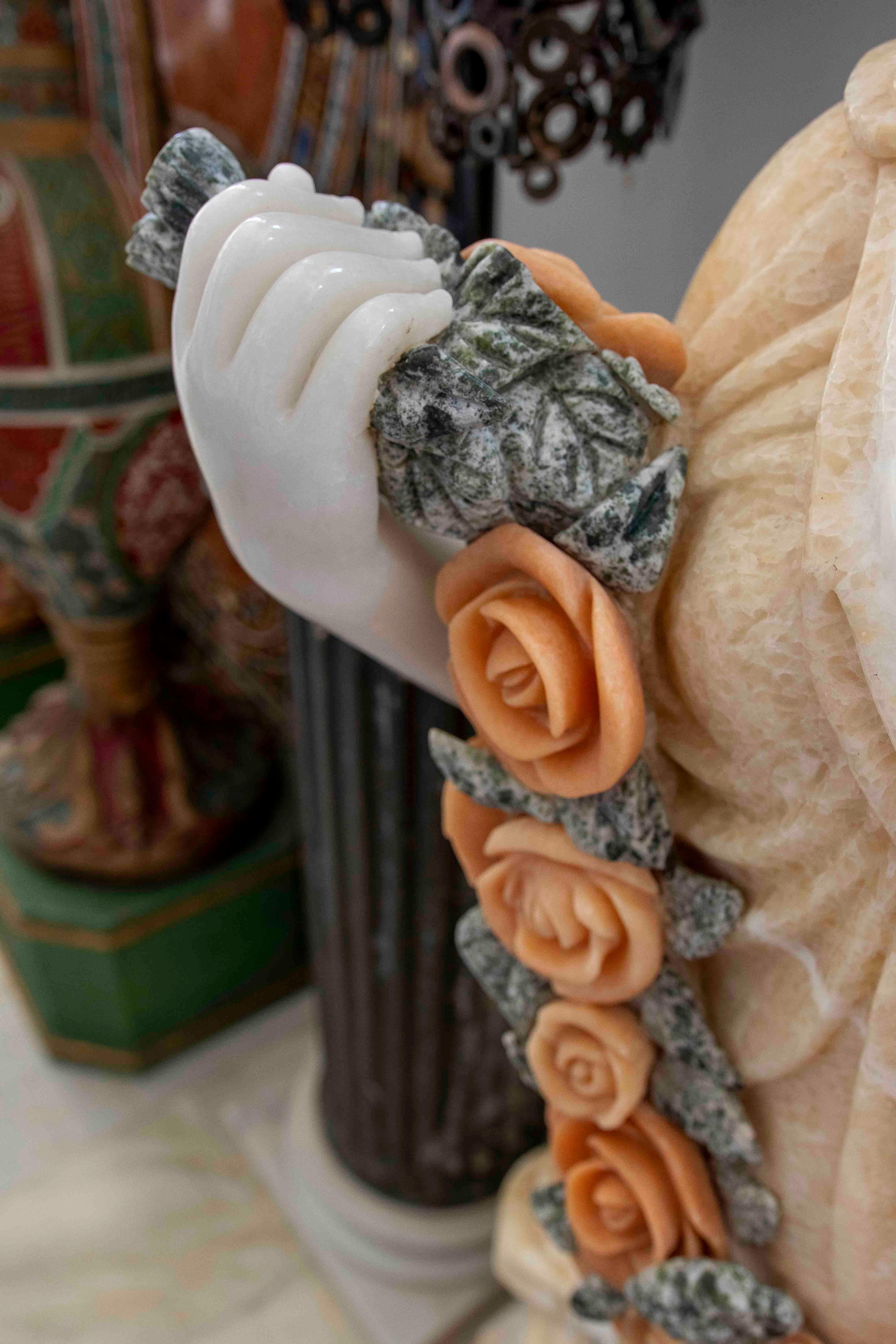 1990s Pair of Marble Sculptures Depicting Allegories of Spring For Sale 4
