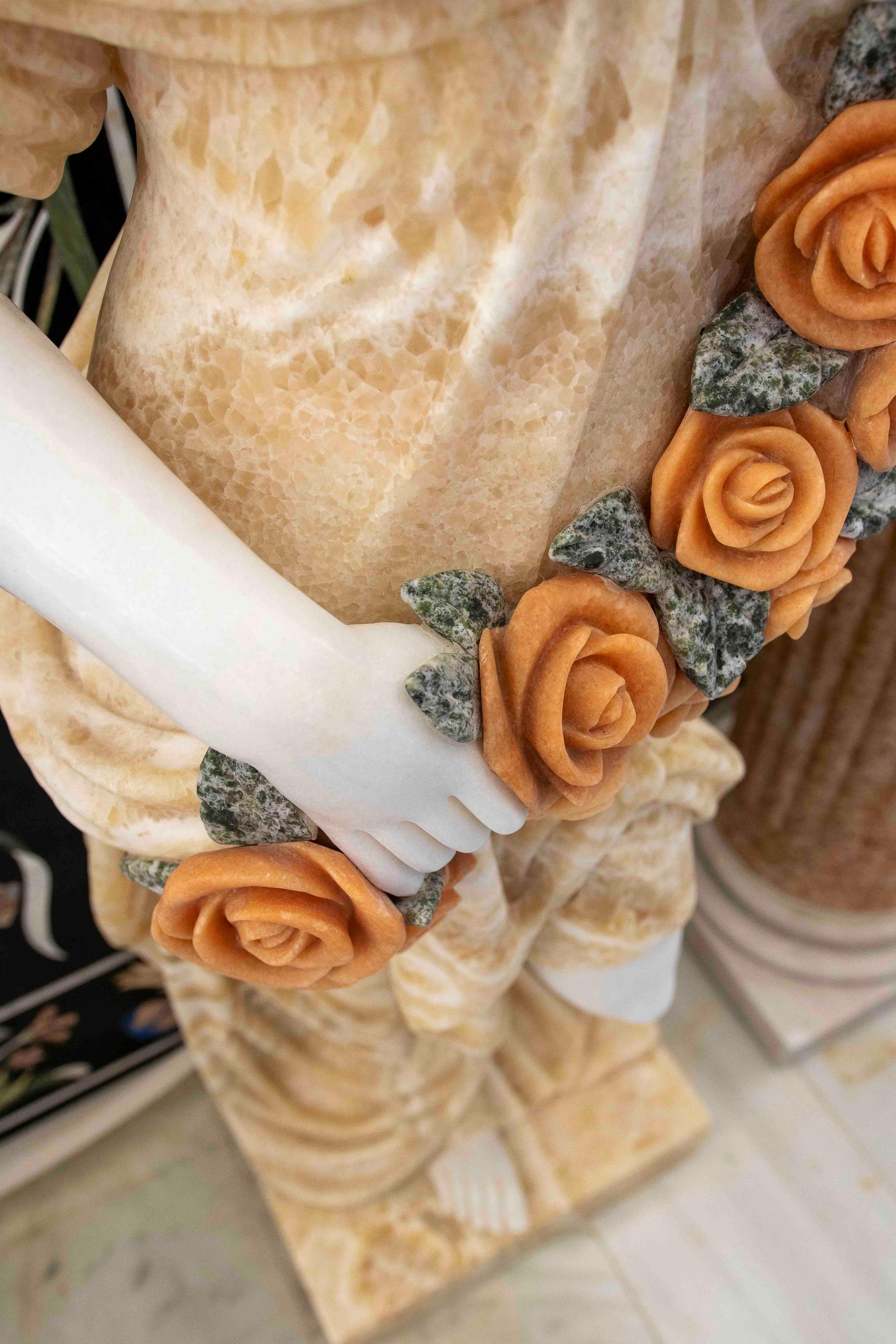 1990s Pair of Marble Sculptures Depicting Allegories of Spring For Sale 1
