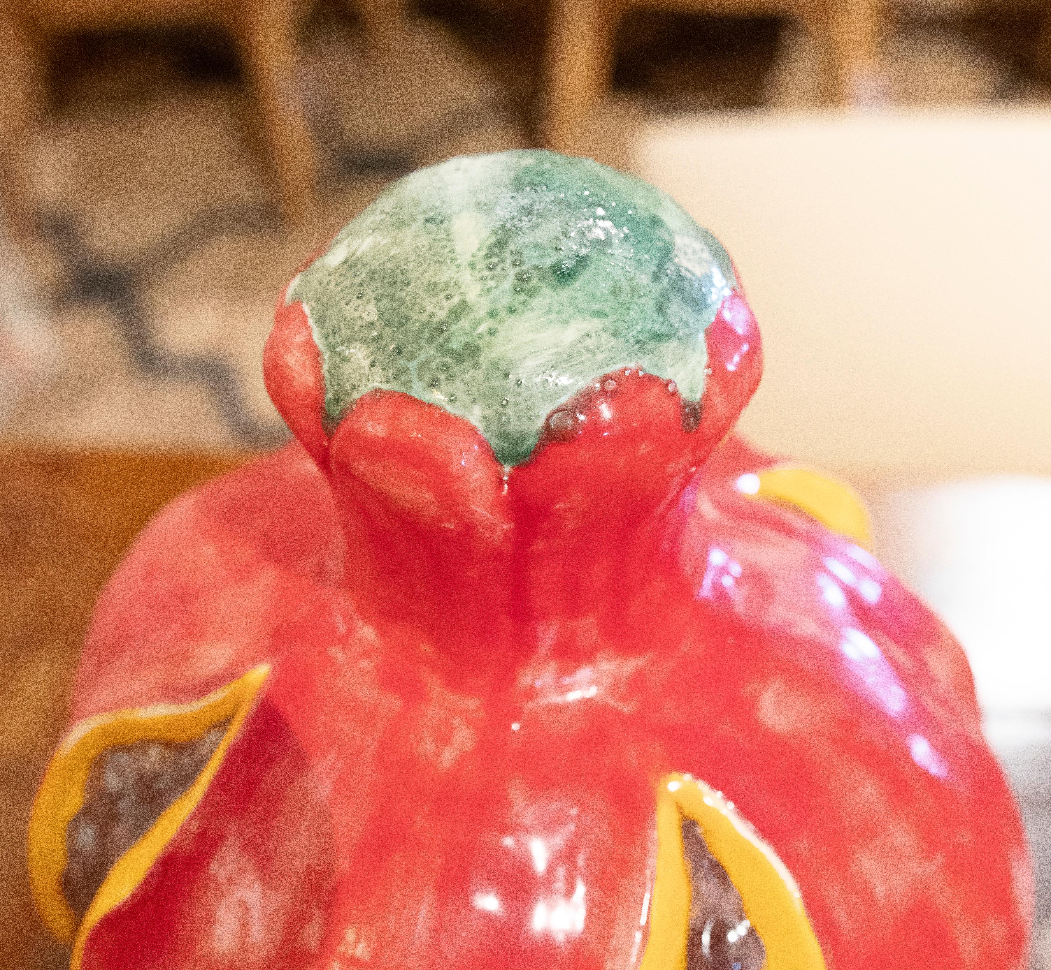 1990s Pair of Pomegranate-Shaped Ceramic Sculptures on a Painted Base For Sale 3