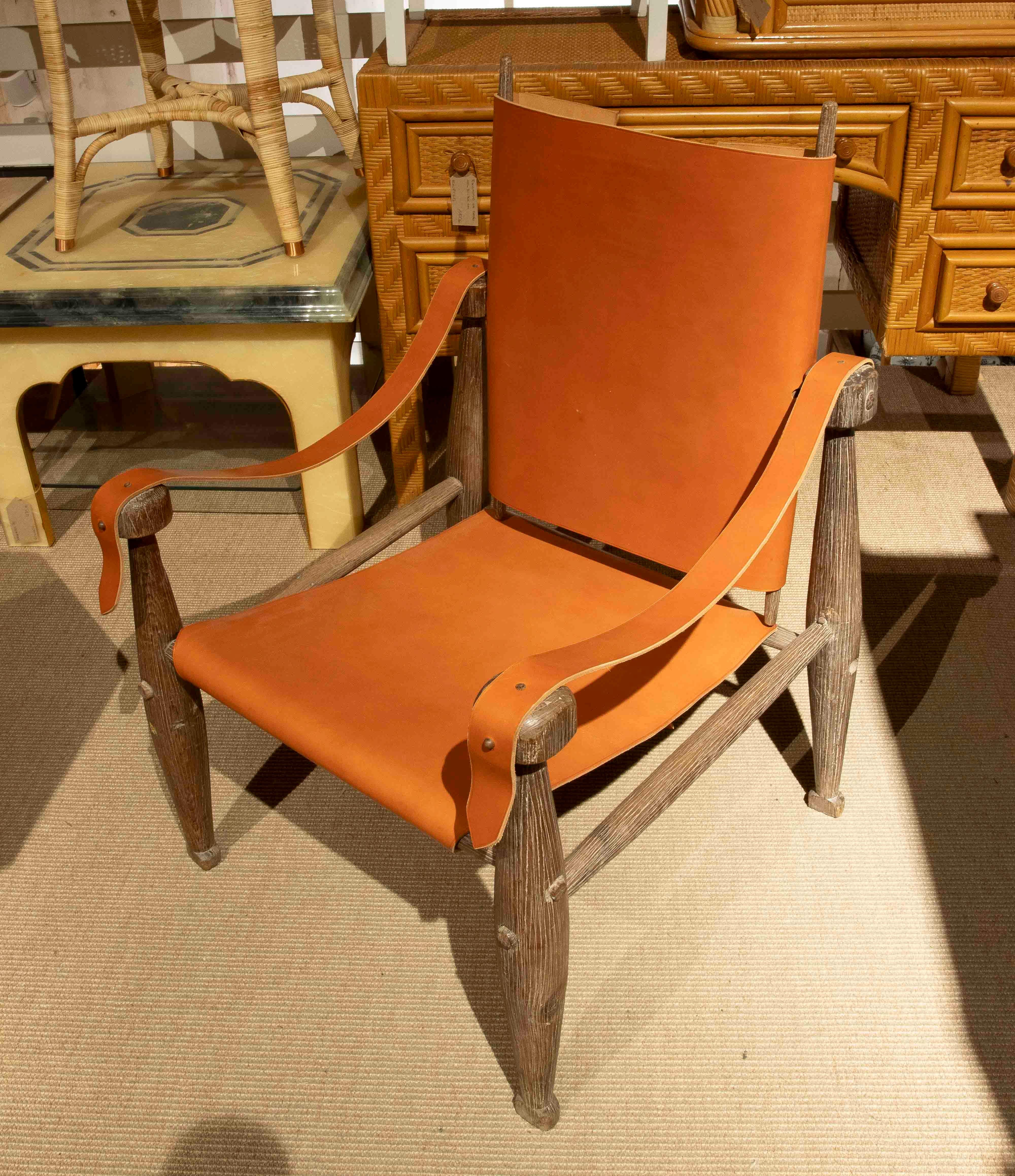 Danese Anni '90 Coppia di poltrone Safari in pelle e legno in stile scandinavo in vendita