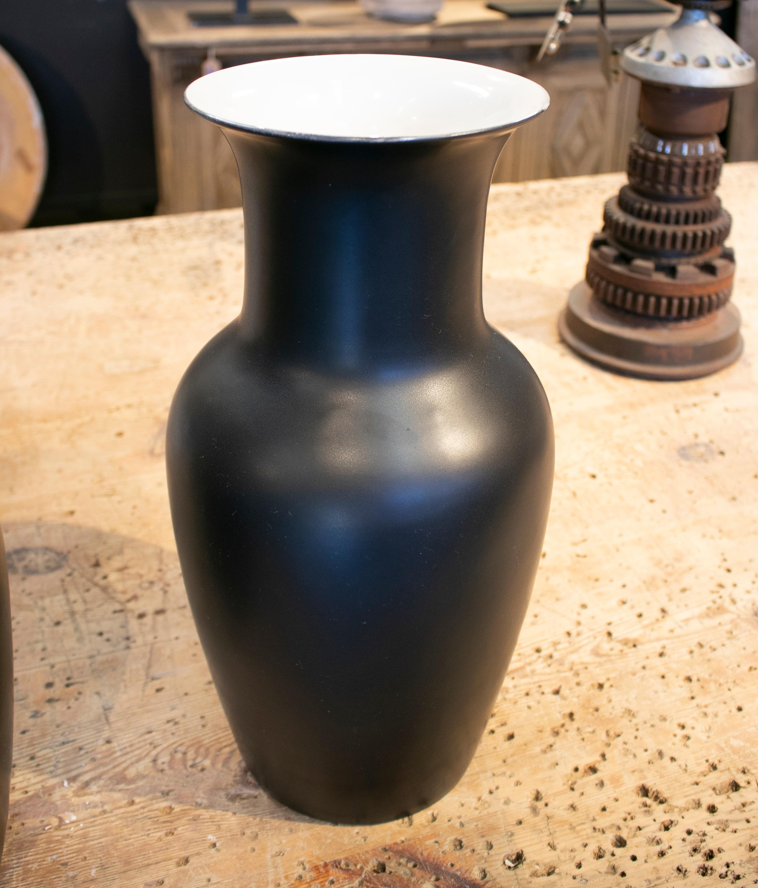 20th Century 1990s Pair of Spanish Black Matte Finish Ceramic Vases