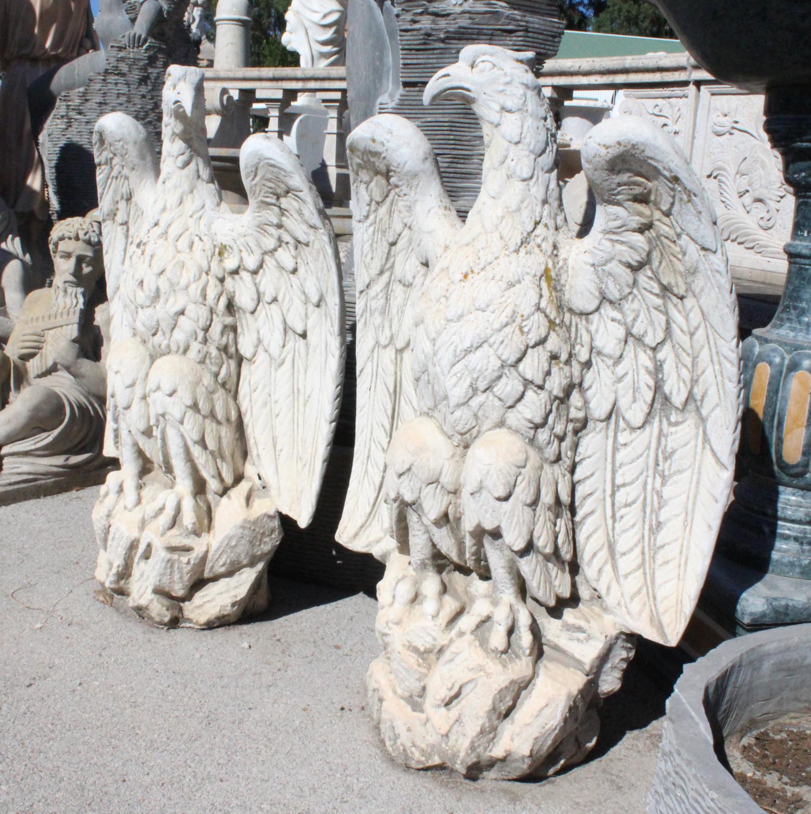 1990s Pair of Spanish Reconstituted Stone Eagles In Good Condition In Marbella, ES