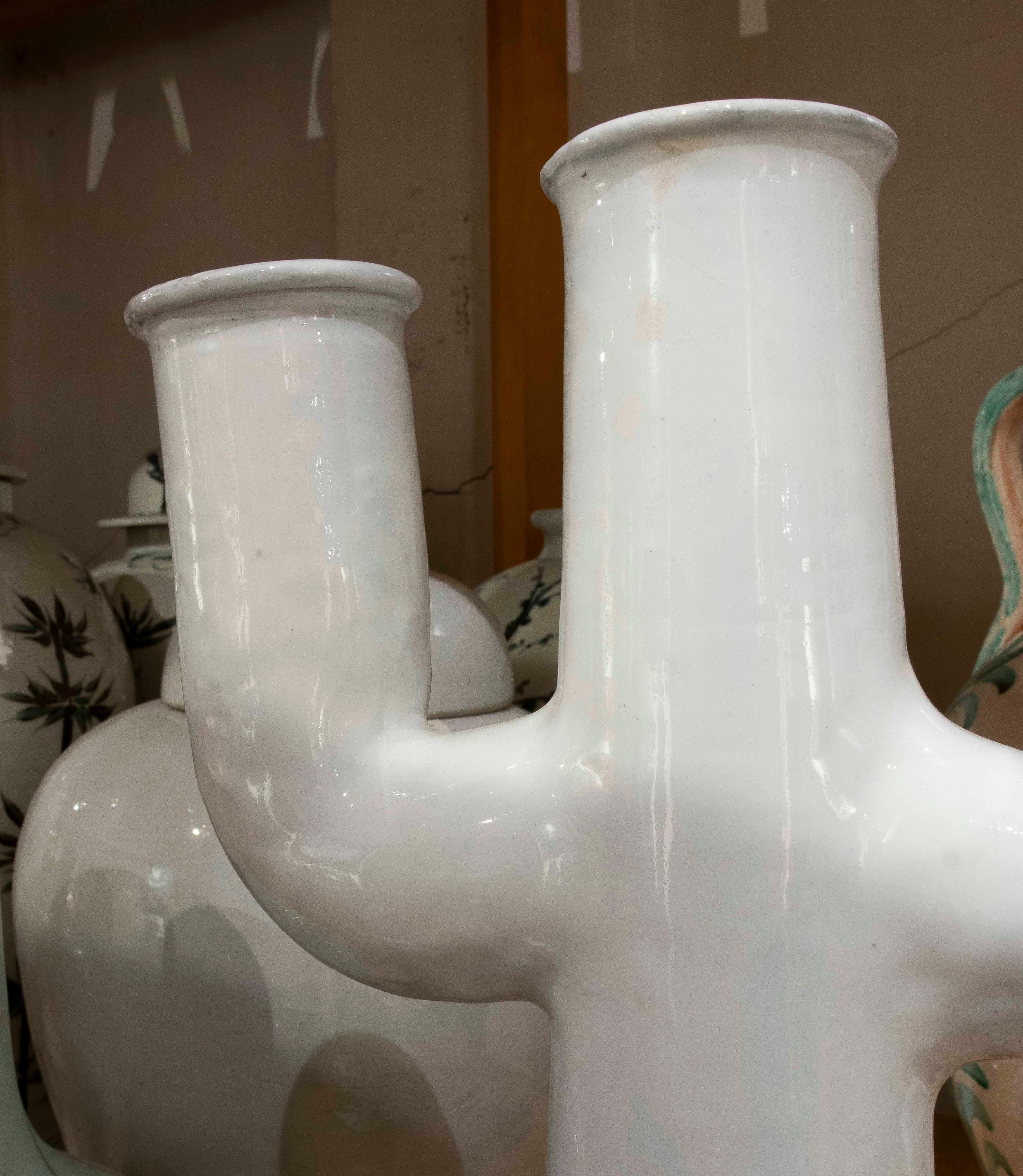 1990s Pair of White Ceramic Cactus-Shaped Candlesticks In Good Condition For Sale In Marbella, ES
