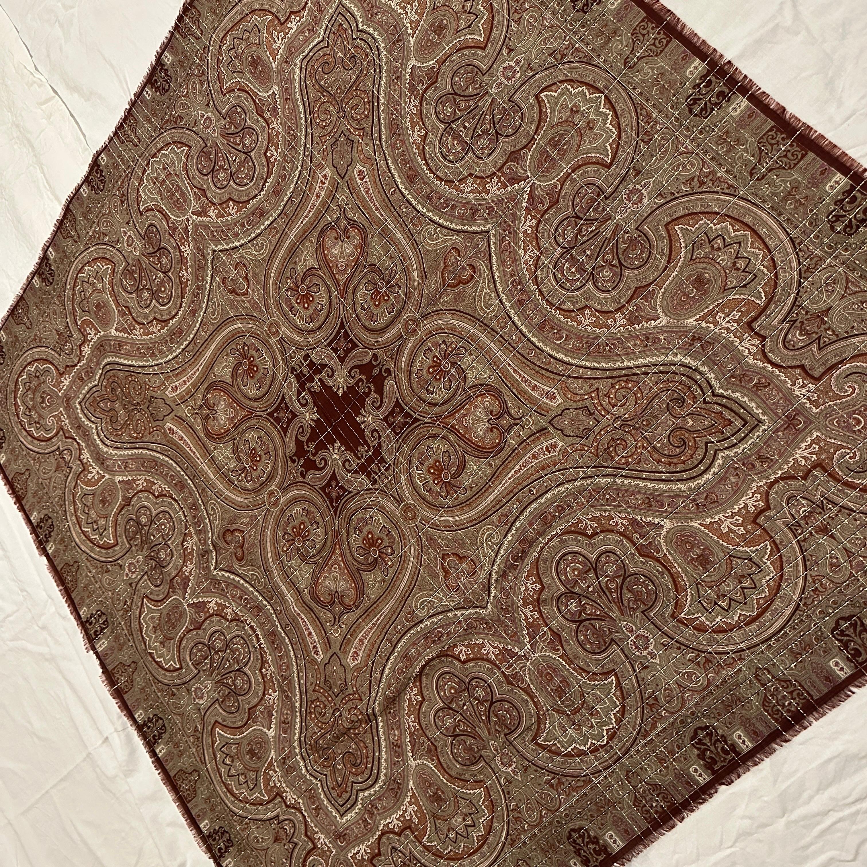 1990er Jahre Paisley-Muster Seide riesigen Schal von Gianni Versace im Angebot 1