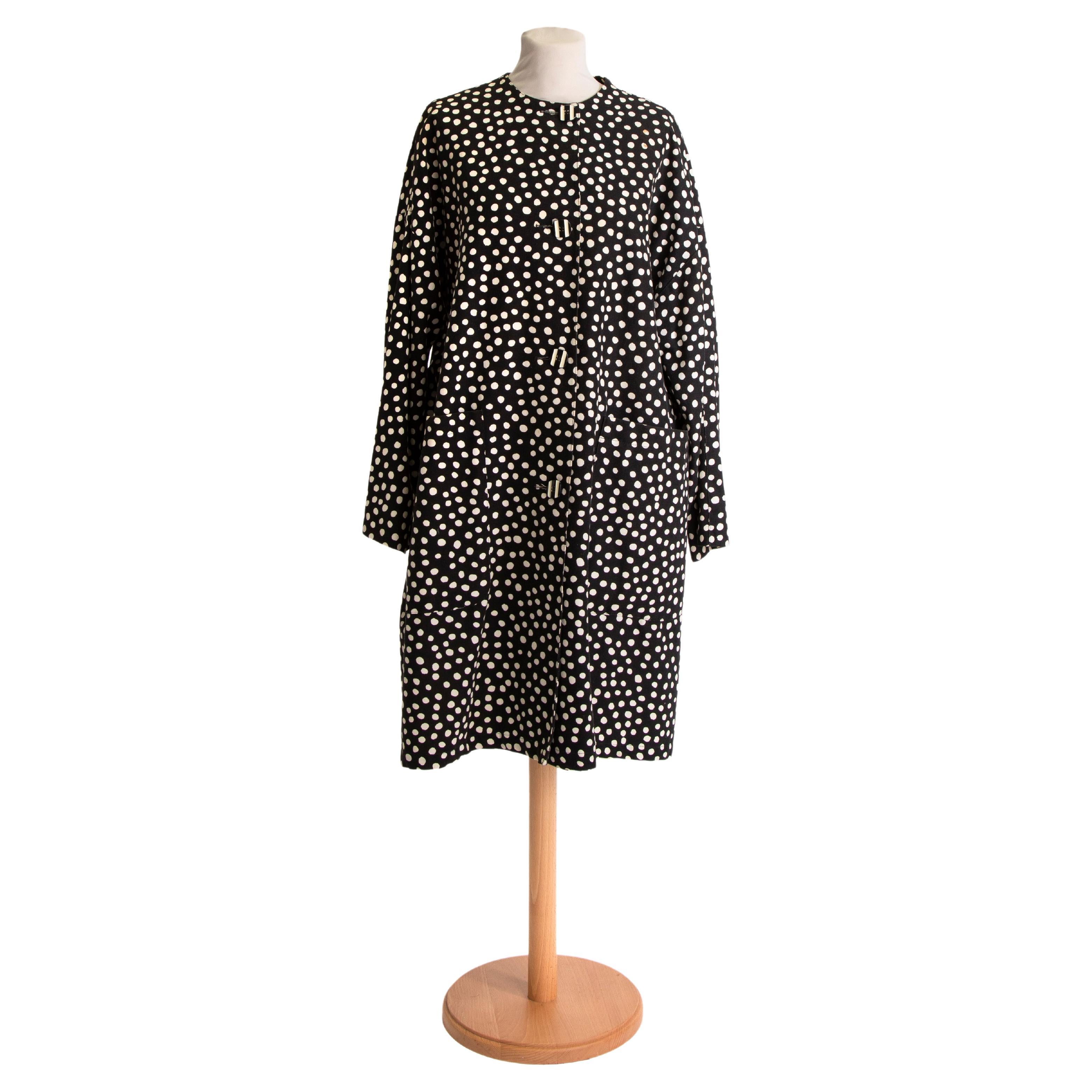 SPECIAL PRICE: 1990s Panache overcoat in black cotton with white polka dots For Sale