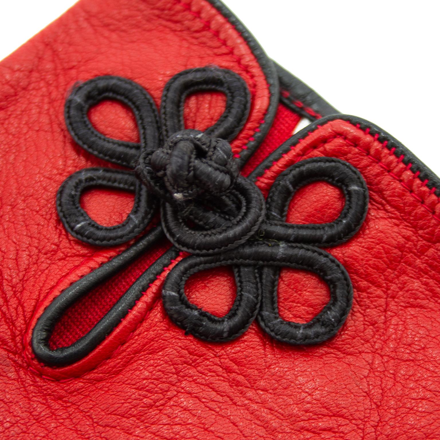 Rouge Perry Ellis - Gants en cuir rouge avec passe-partout noir, années 1990 en vente