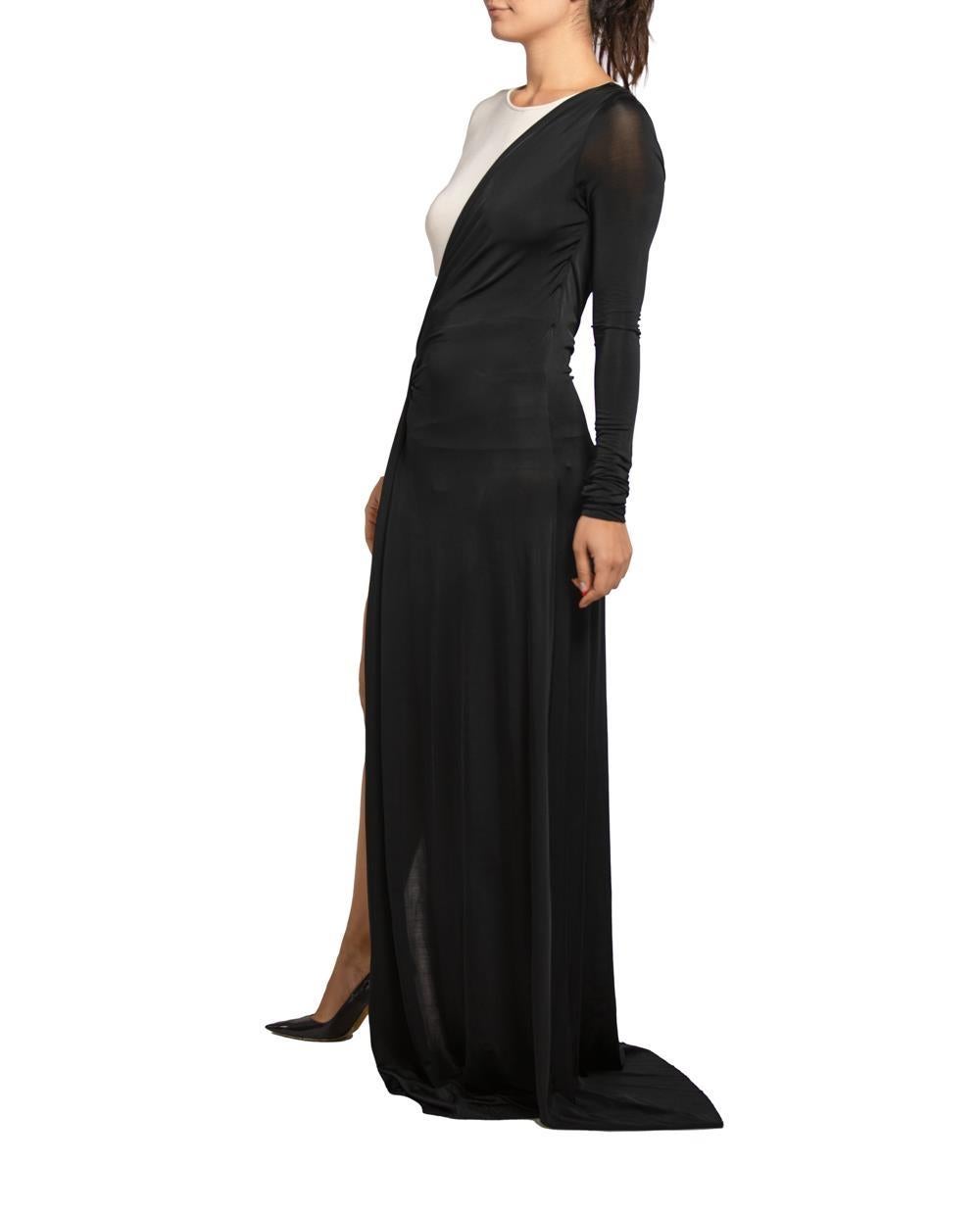 1990S PIERRE BALMAIN Black & White Rayon Jersey Long Sleeved Gown In Excellent Condition For Sale In New York, NY