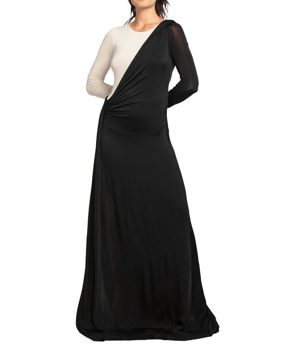 1990S PIERRE BALMAIN Black & White Rayon Jersey Long Sleeved Gown For Sale 3