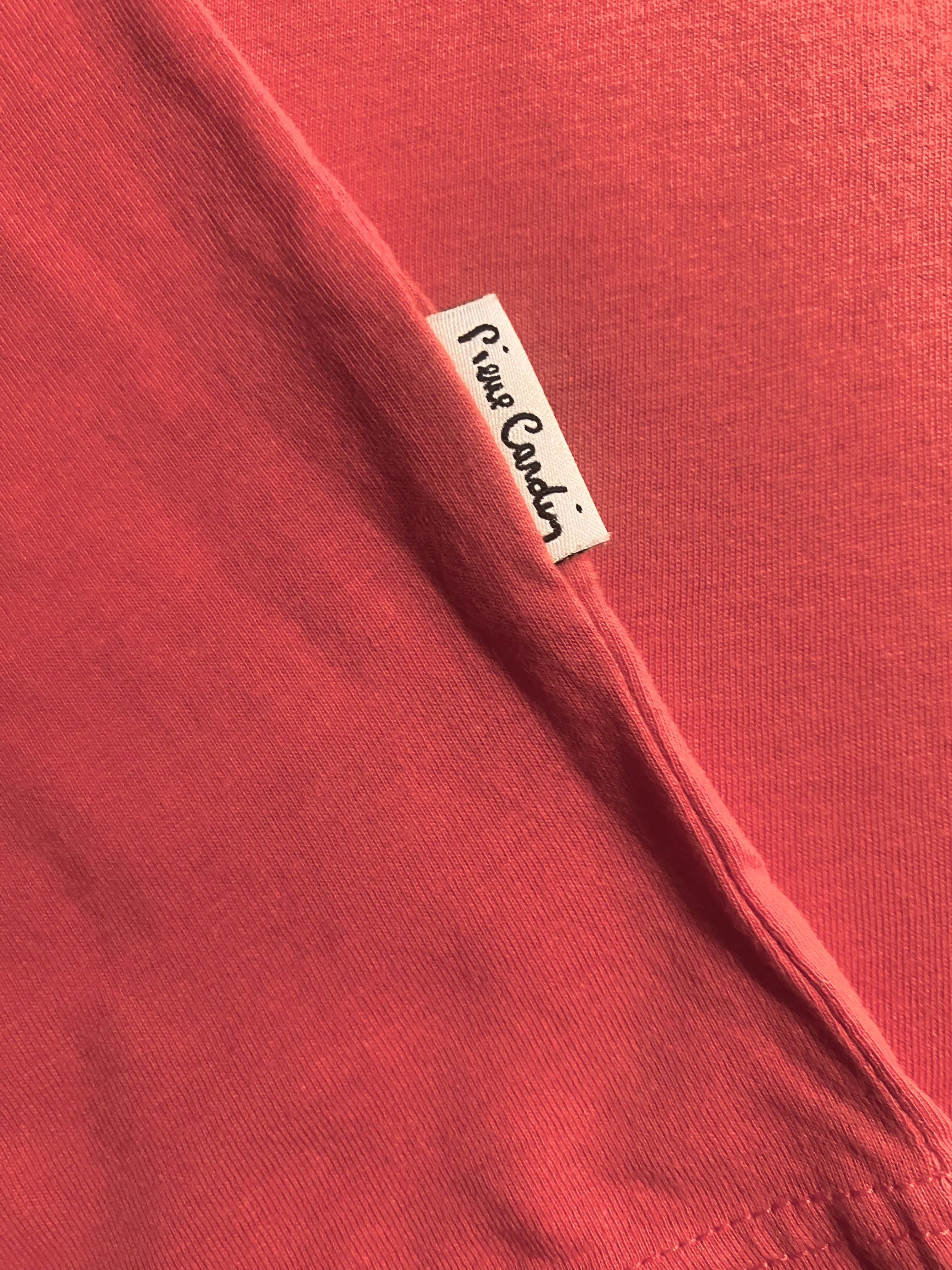 Gilet anni '90 Pierre Cardin con stampa rossa, top sportivo e casual In condizioni buone in vendita a London, GB