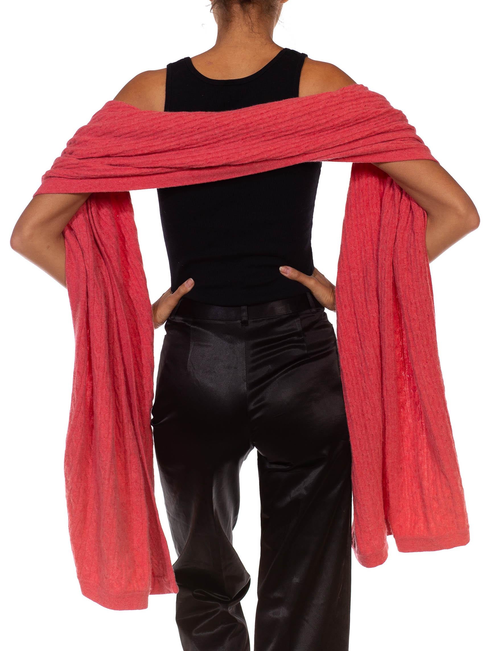 Rosa 1990S Sciarpa rosa in cashmere a cabel singolo in vendita