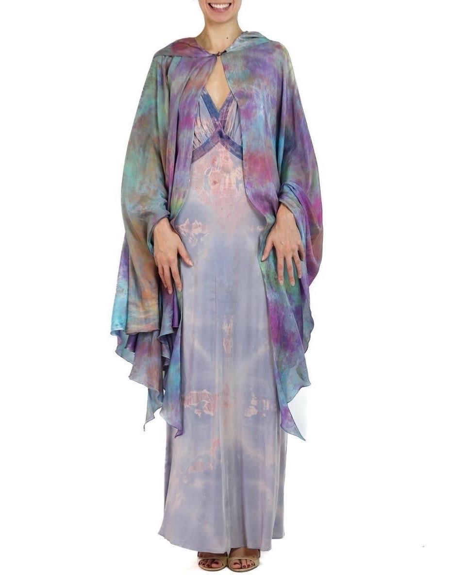 1990er Rosa & Lila Seide Tie Dyed Slip Kleid mit Kapuze Jacke mit Kapuze im Zustand „Hervorragend“ im Angebot in New York, NY