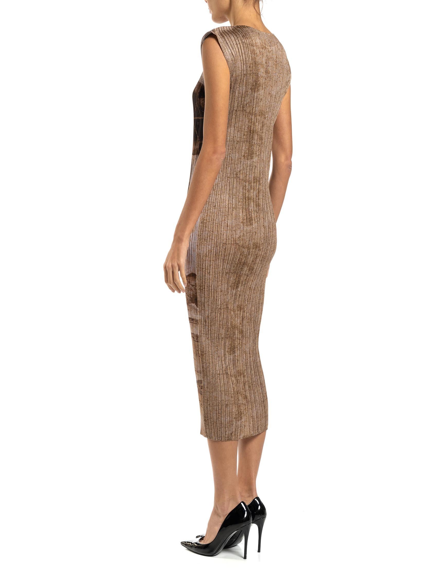 1990S PLEATS PLEASE ISSEY MIYAKE Tan Brown Polyester Japanese Scenic Print Dres For Sale 5