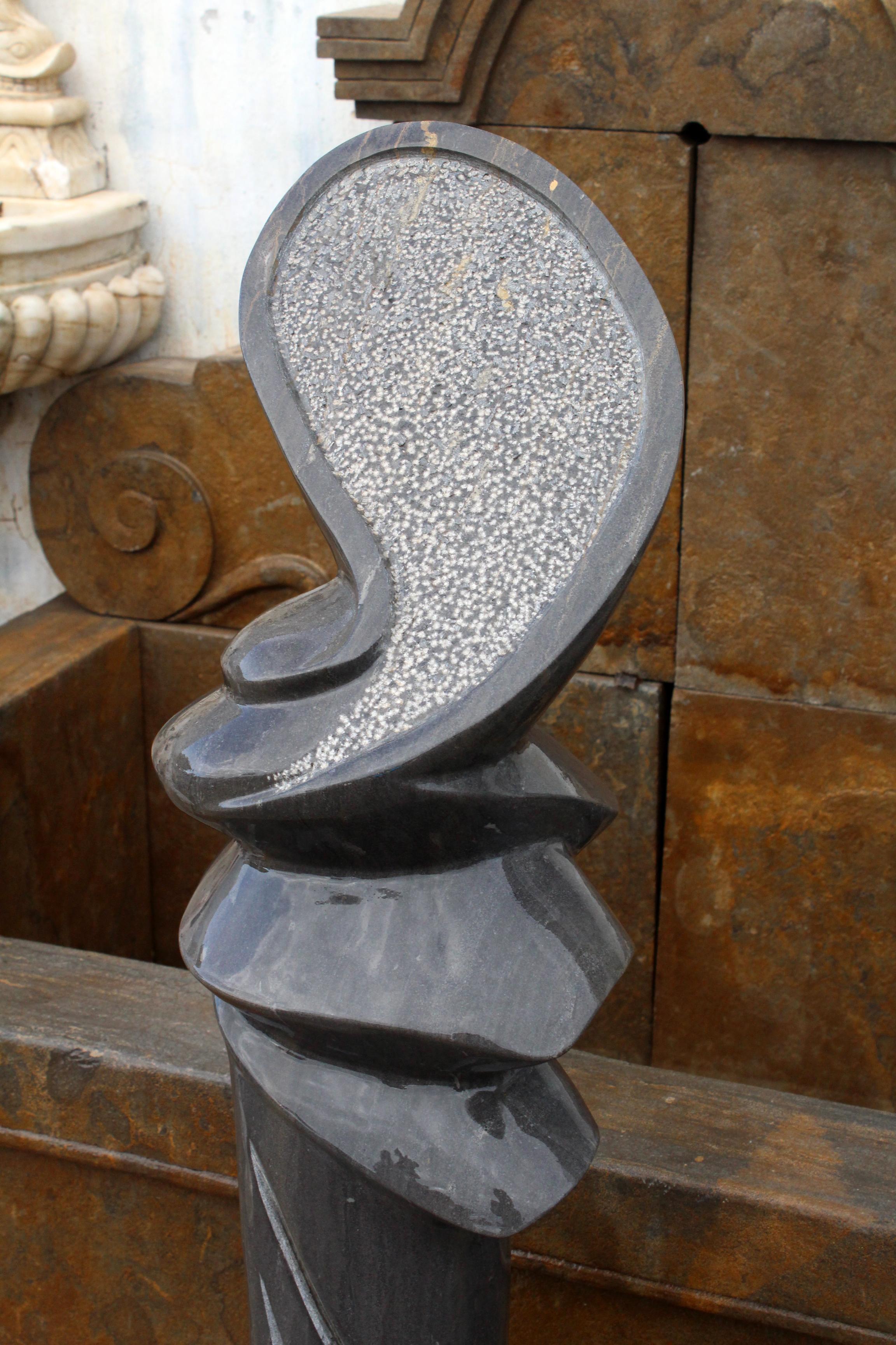 1990s Polished Modern Abstract Sculpture in Pure Belgian Black Marble For Sale 2