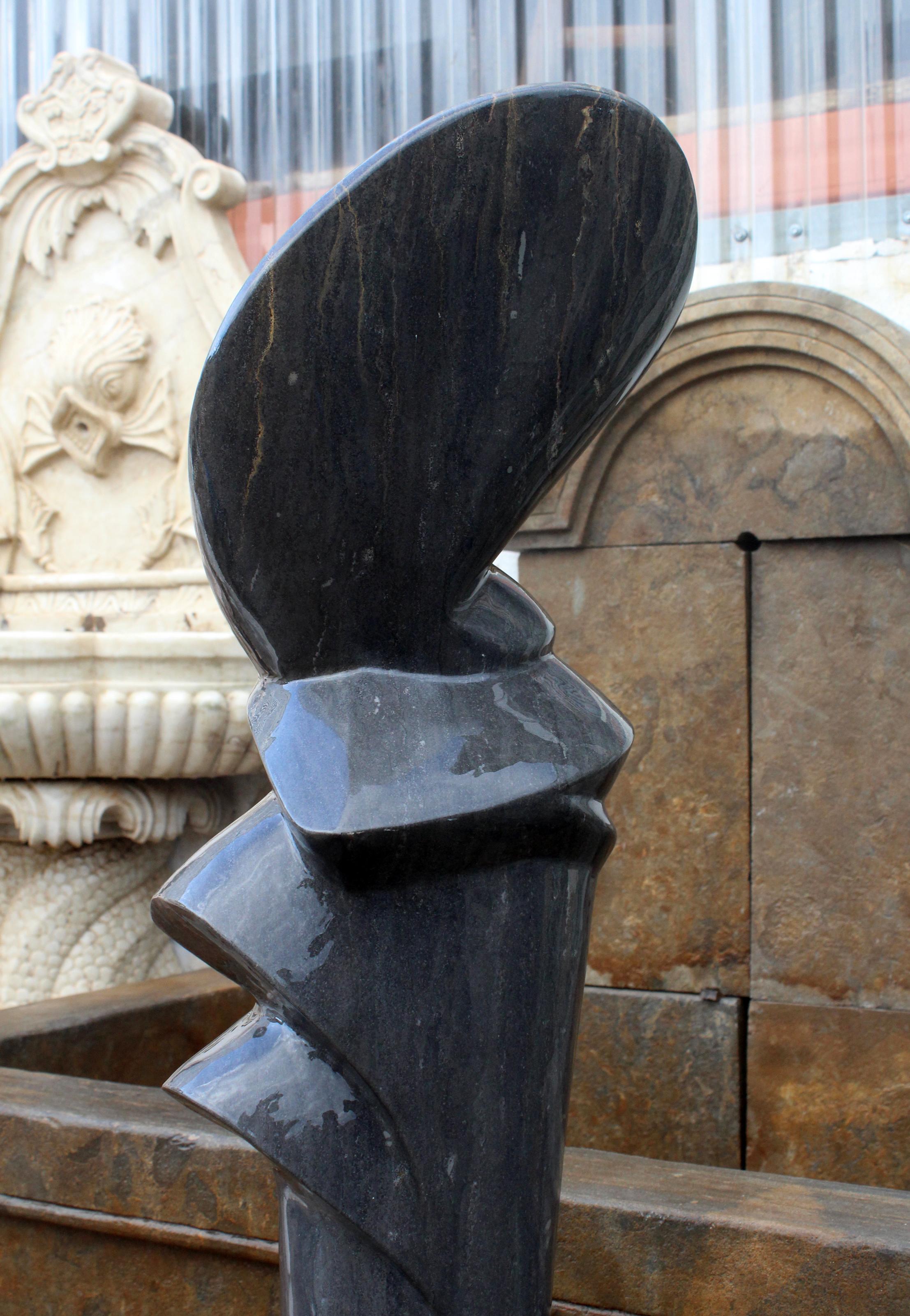 Abstrakte Skulptur aus reinem belgischem schwarzem Marmor aus den 1990er Jahren, poliert im Angebot 2