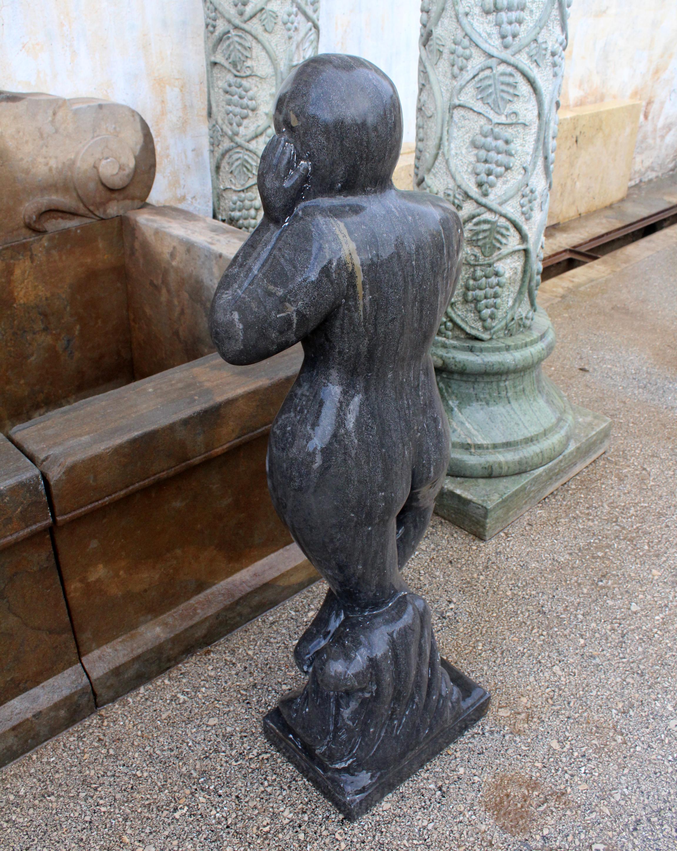 Scultura di donna moderna e lucida degli anni '90 in puro marmo nero belga in vendita 2