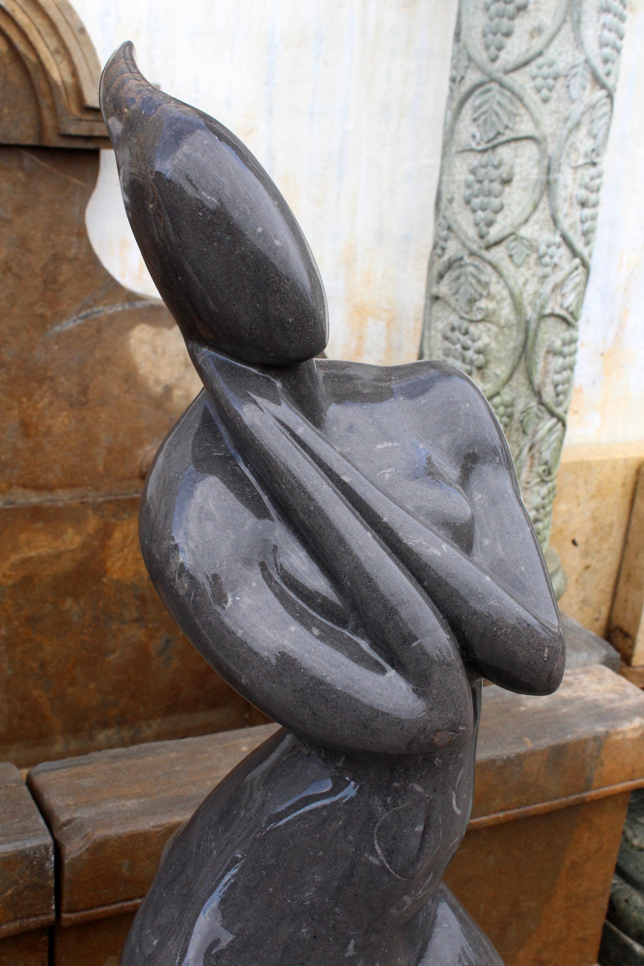 1990s Polished Modern Figurative Woman Sculpture in Pure Belgian Black Marble For Sale 2