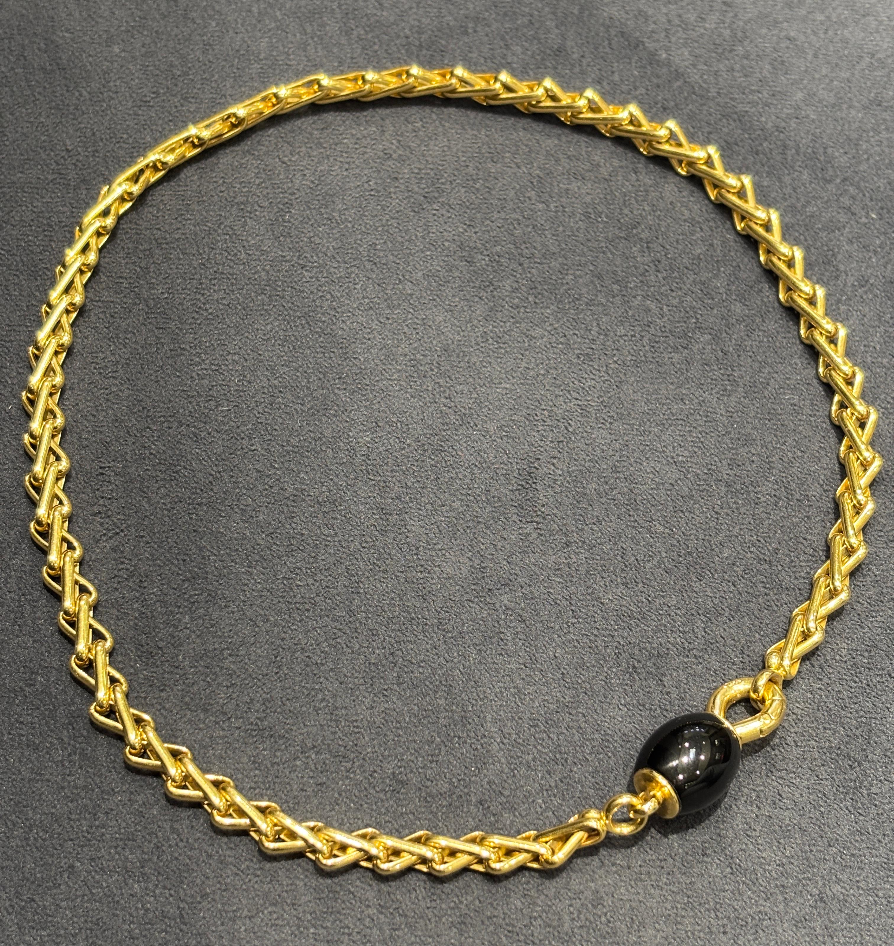 1990s Pomellato gold chain with onyx In Good Condition For Sale In London, GB
