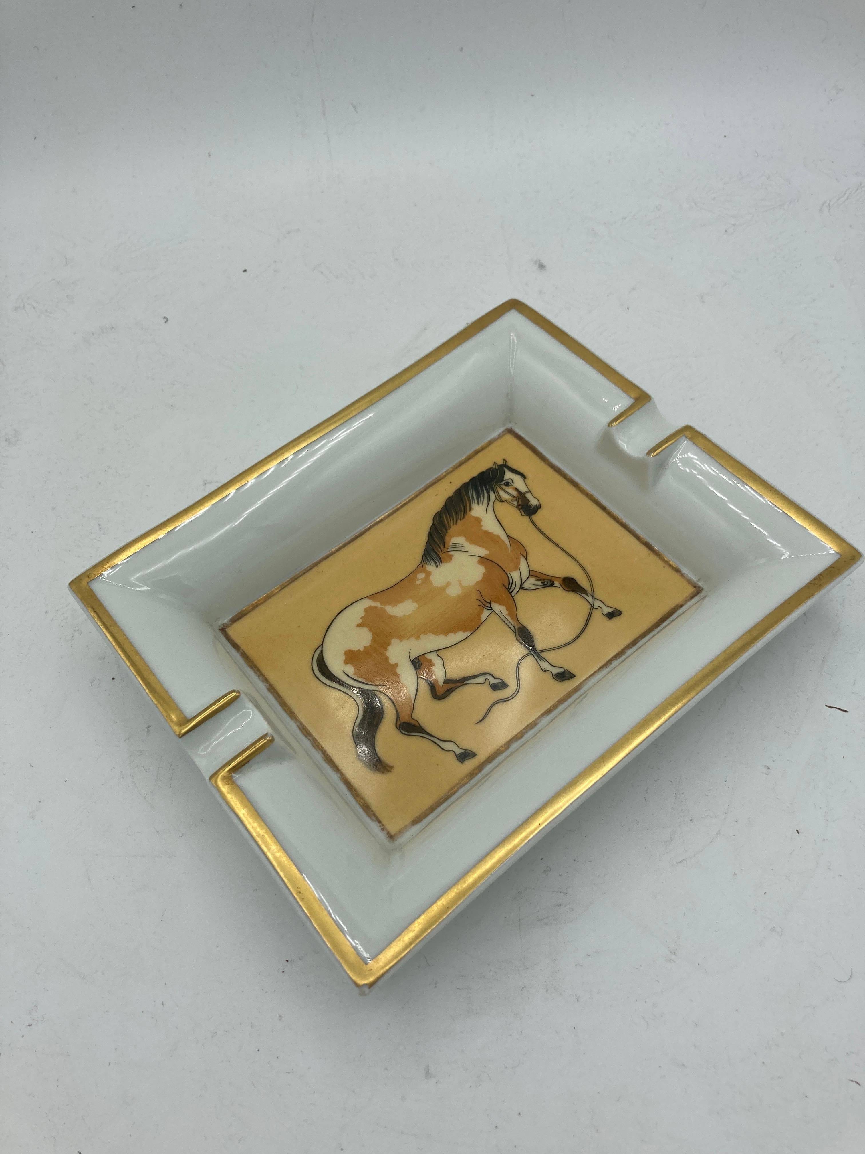 1990er Porzellan-Aschenbecher von Hermès Paris
