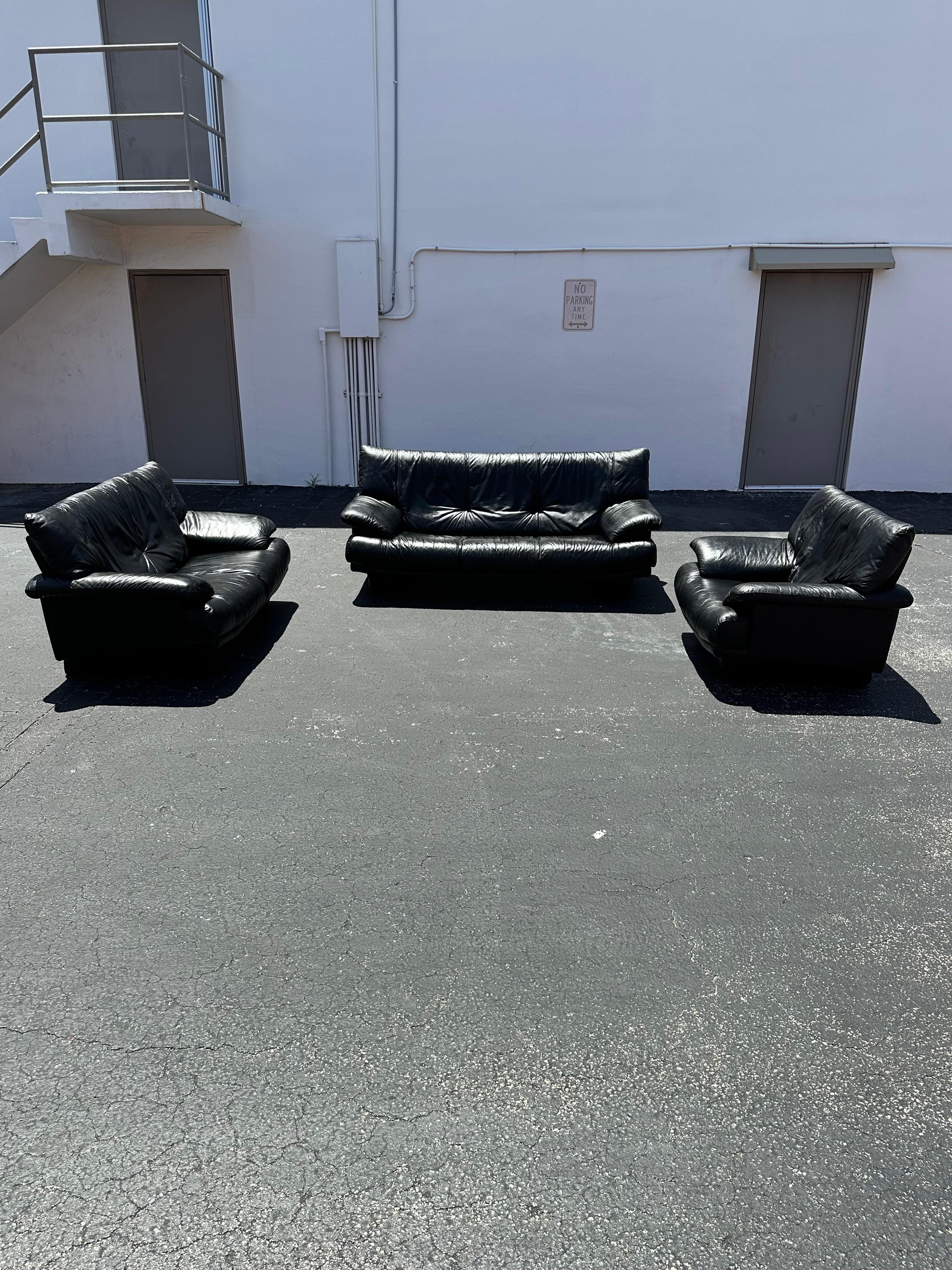 1990s Salotti Post Modern Black Leather Sofa 6