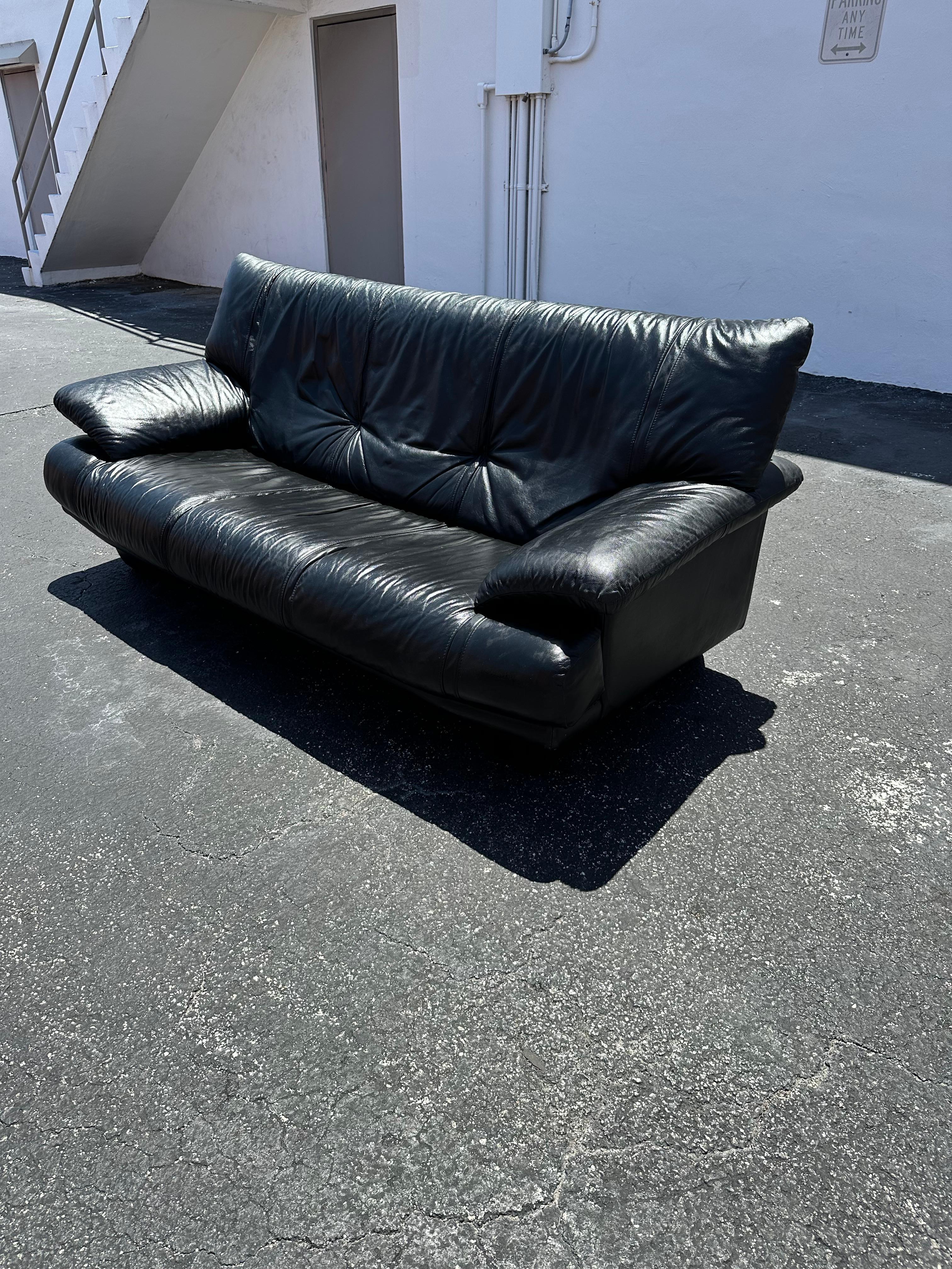 Italian 1990s Salotti Post Modern Black Leather Sofa