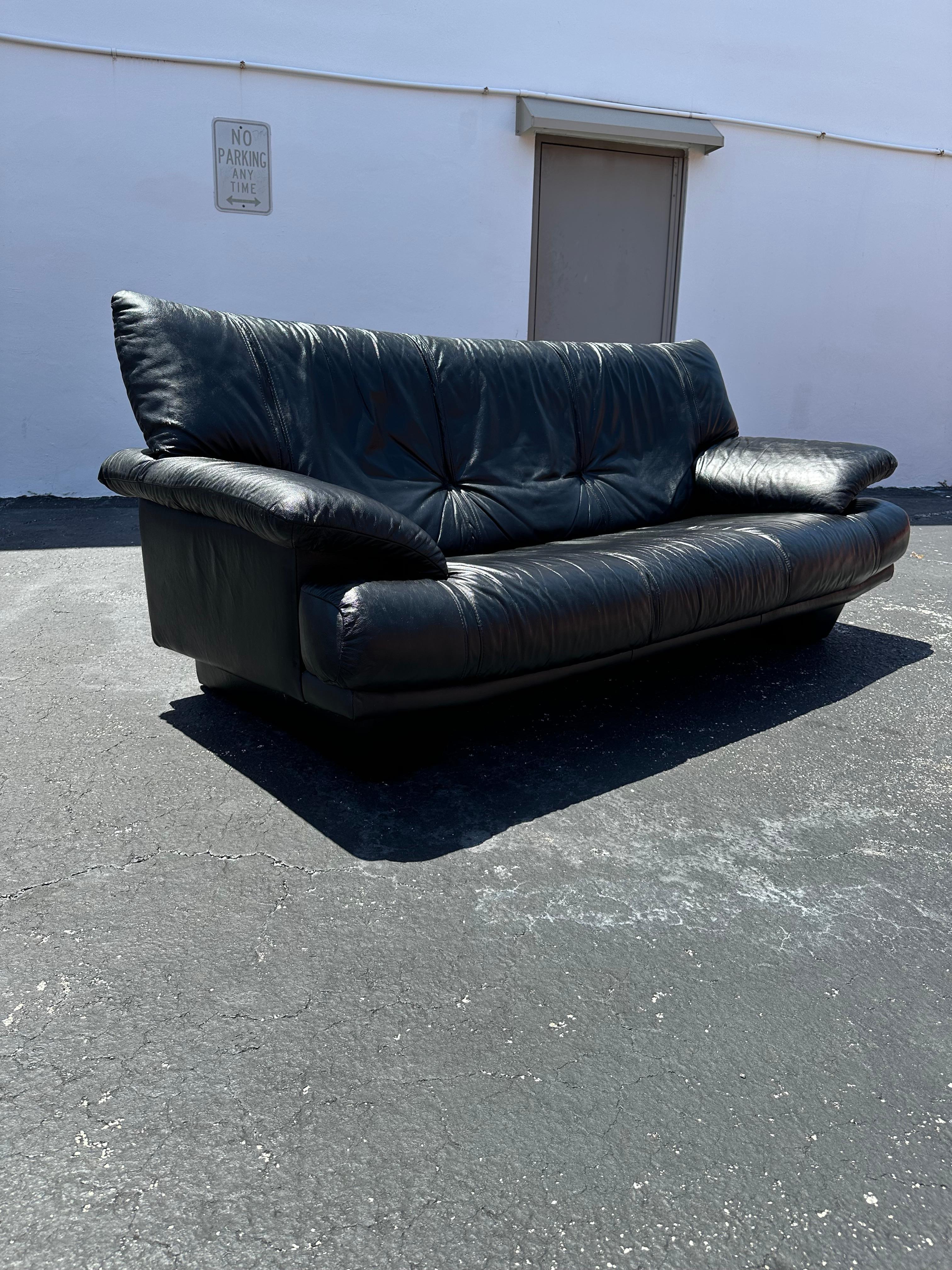 Late 20th Century 1990s Salotti Post Modern Black Leather Sofa