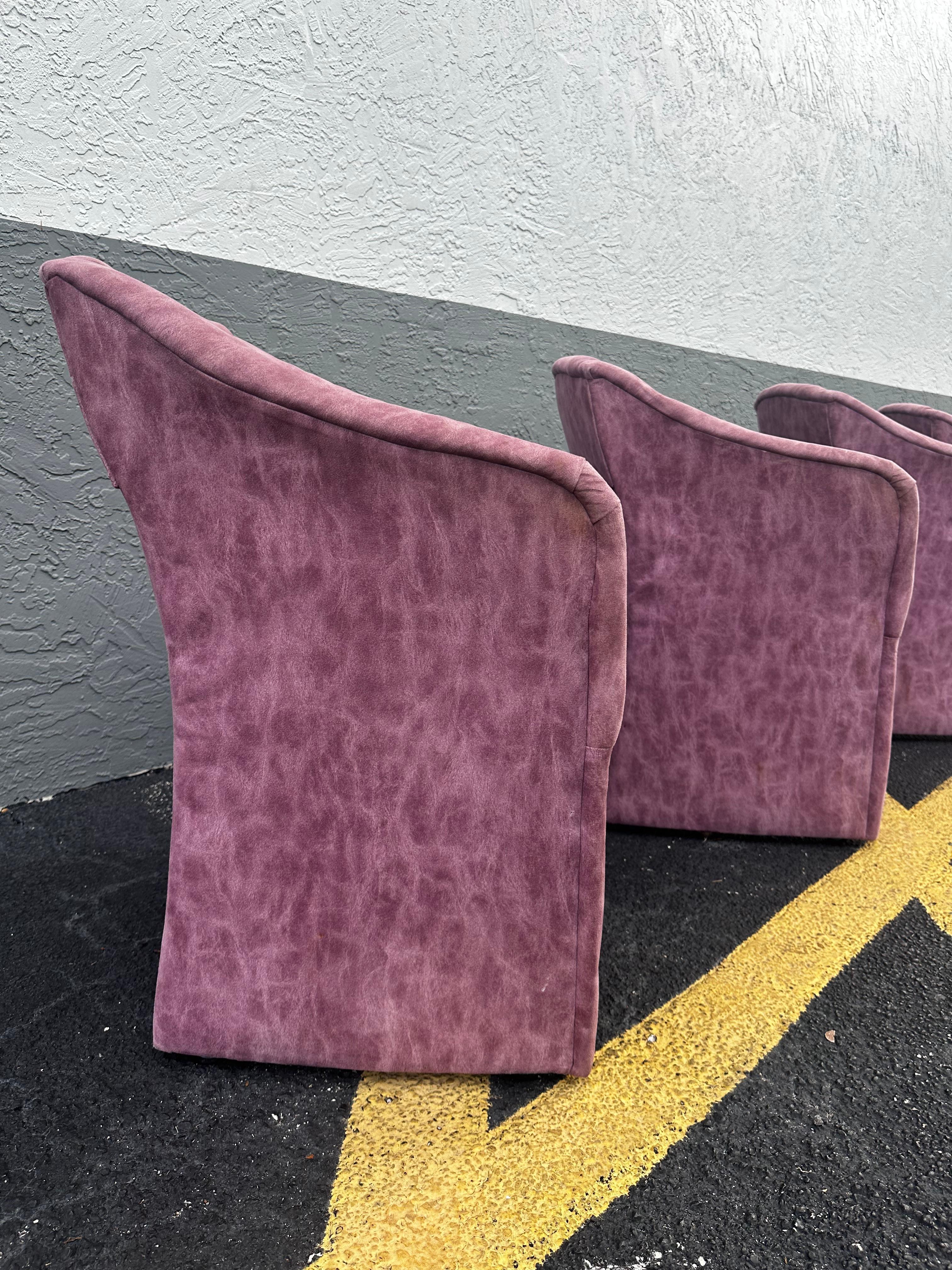 1990 Post Modern Muave Sculptural Dining Chairs, Set of 5 Castors en vente 1