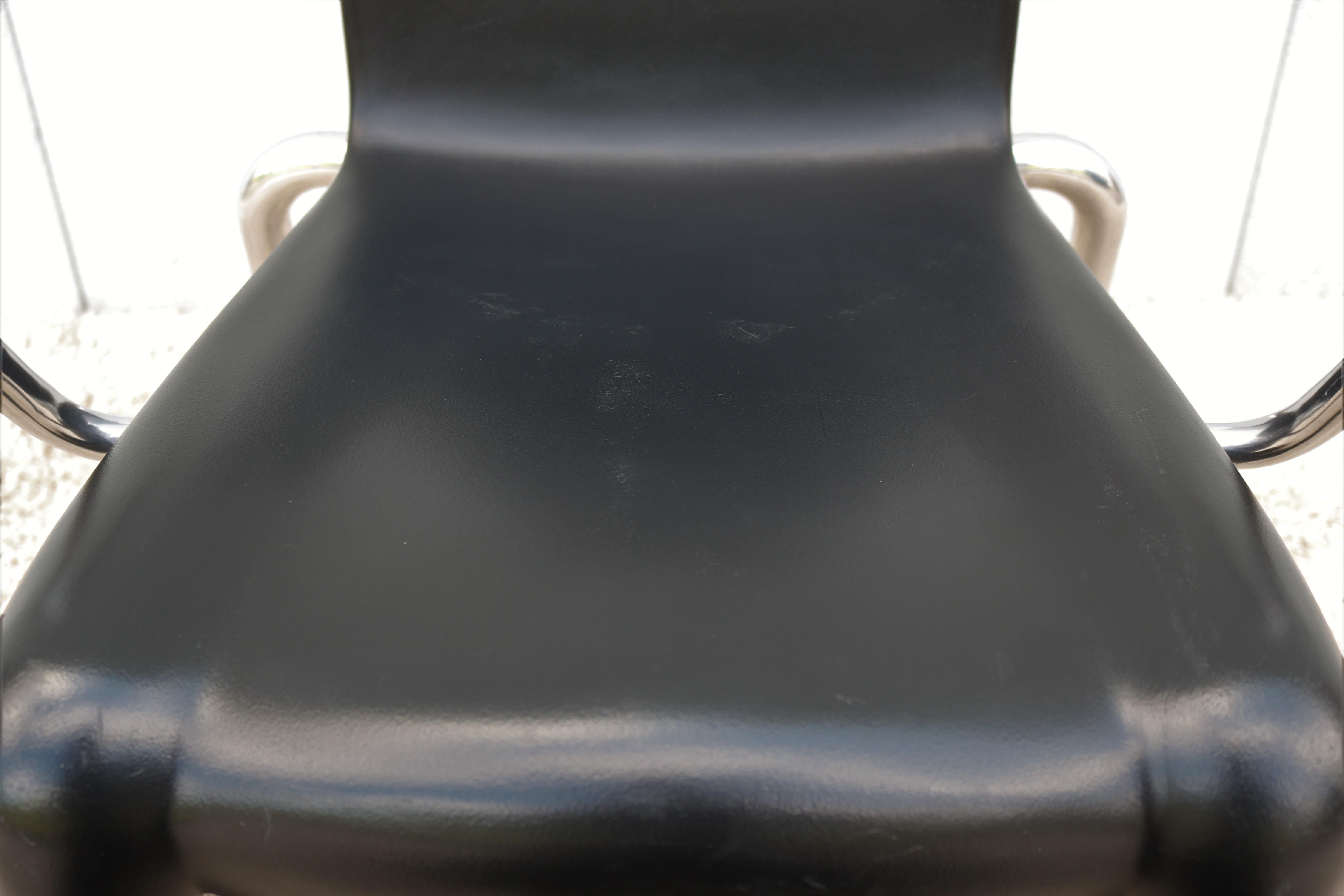 1990s Post-Modern Philippe Starck for Vitra Black Louis 20 Armchair, 3 Available For Sale 6