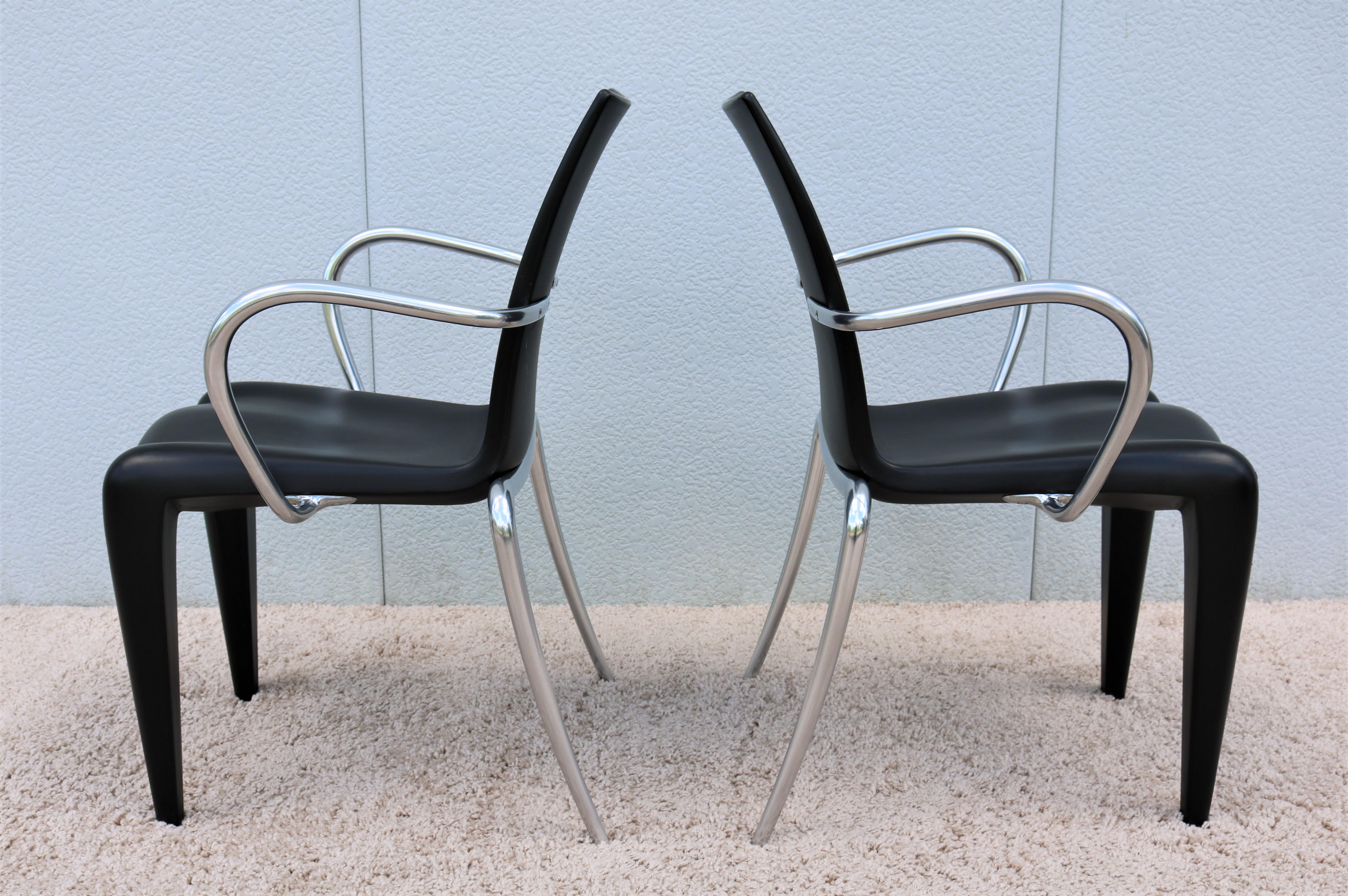1990er Jahre Post-Modern Philippe Starck für Vitra Schwarzer Louis 20 Sessel, 3 verfügbar im Zustand „Gut“ im Angebot in Secaucus, NJ