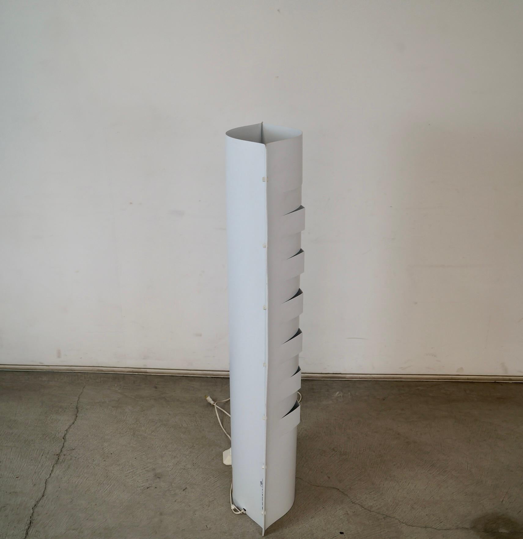 Lampada da terra postmoderna di design italiano degli anni '90 di Slamp in vendita 3