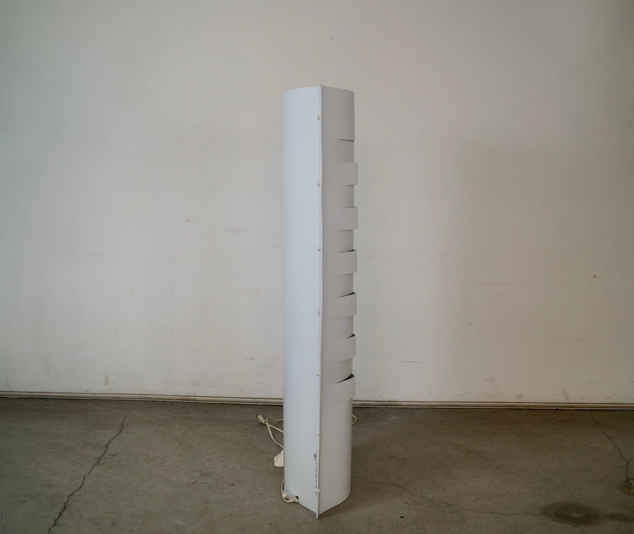 Lampada da terra postmoderna di design italiano degli anni '90 di Slamp in vendita 4