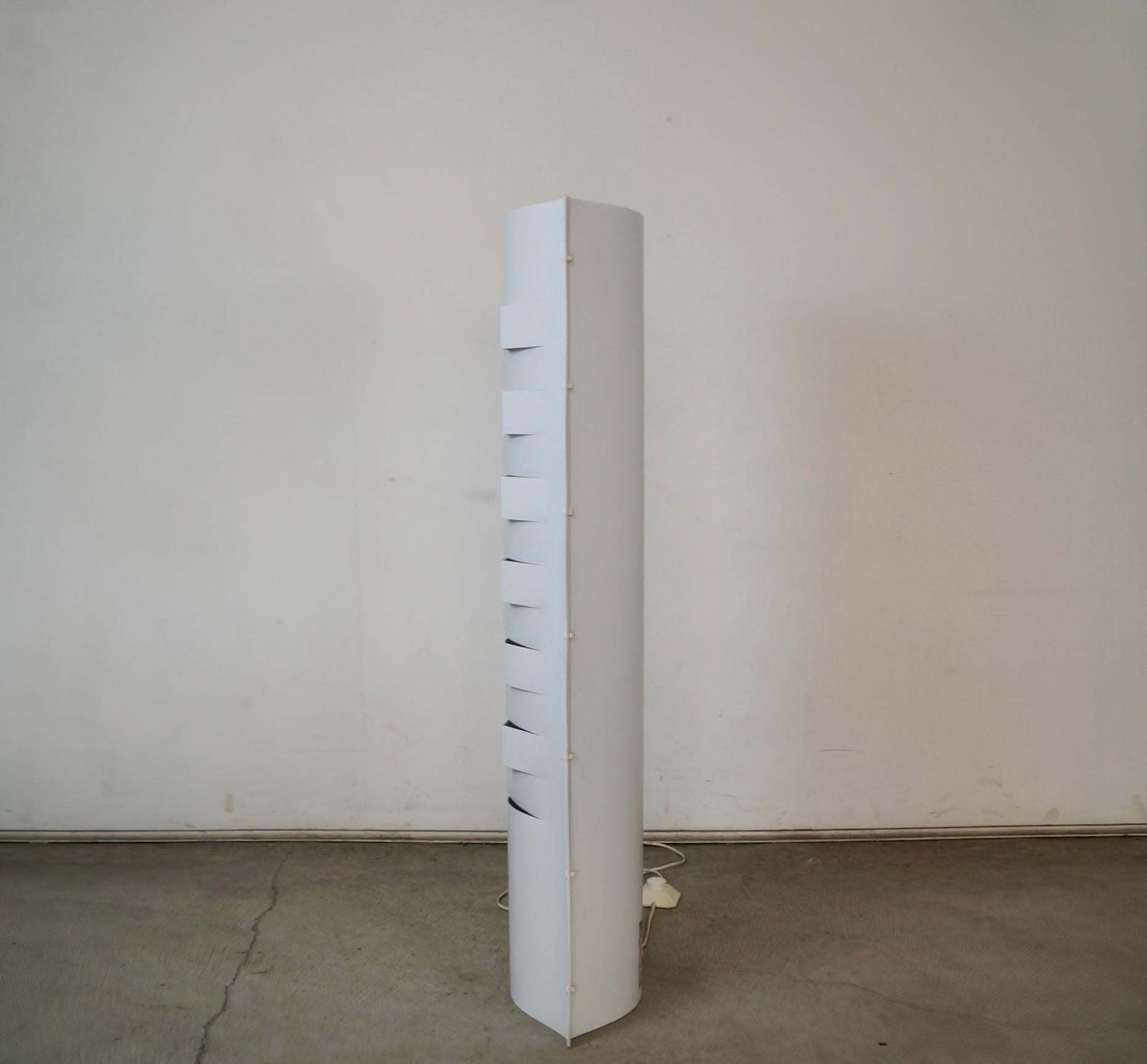 Plastica Lampada da terra postmoderna di design italiano degli anni '90 di Slamp in vendita