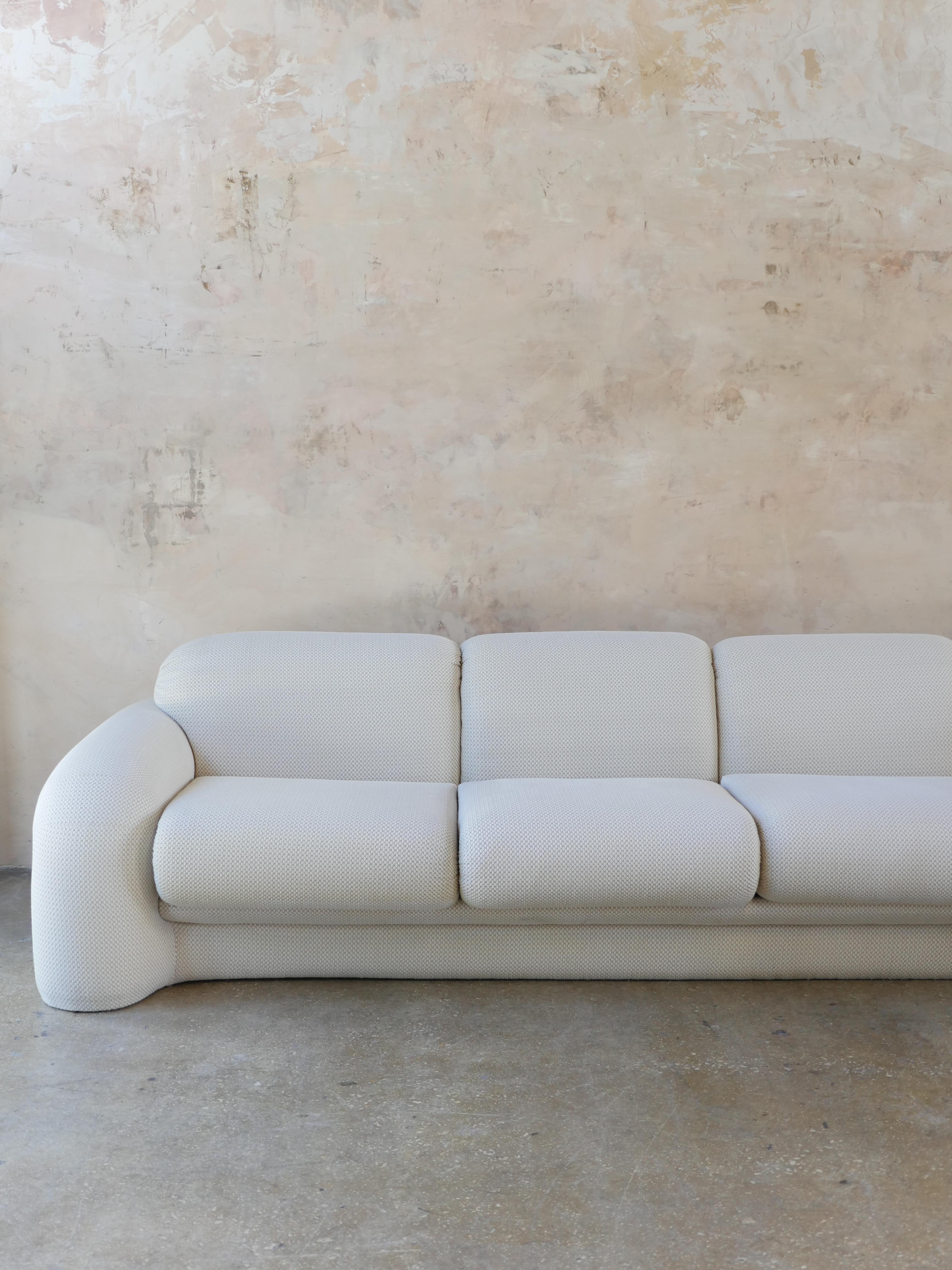 1990s Postmodern M. Fillmore Harty Style Sectional Sofa for Preview In Good Condition In Miami, FL