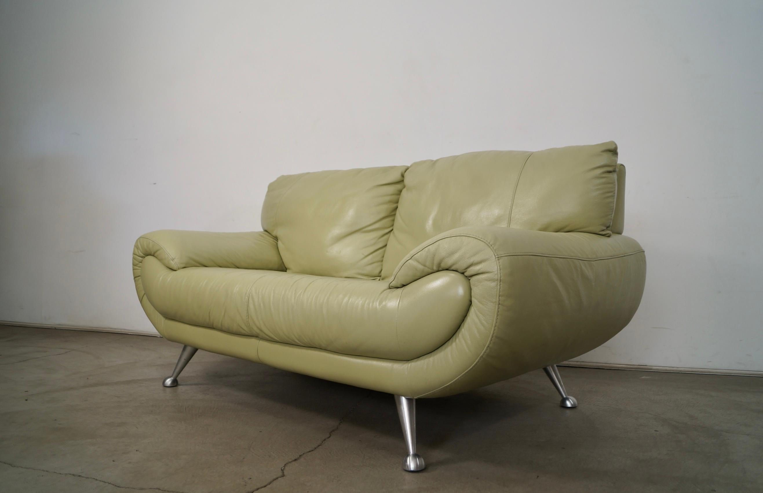 Late 20th Century 1990's Postmodern Nicoletti Salotti Leather Lounge Loveseat Sofa For Sale