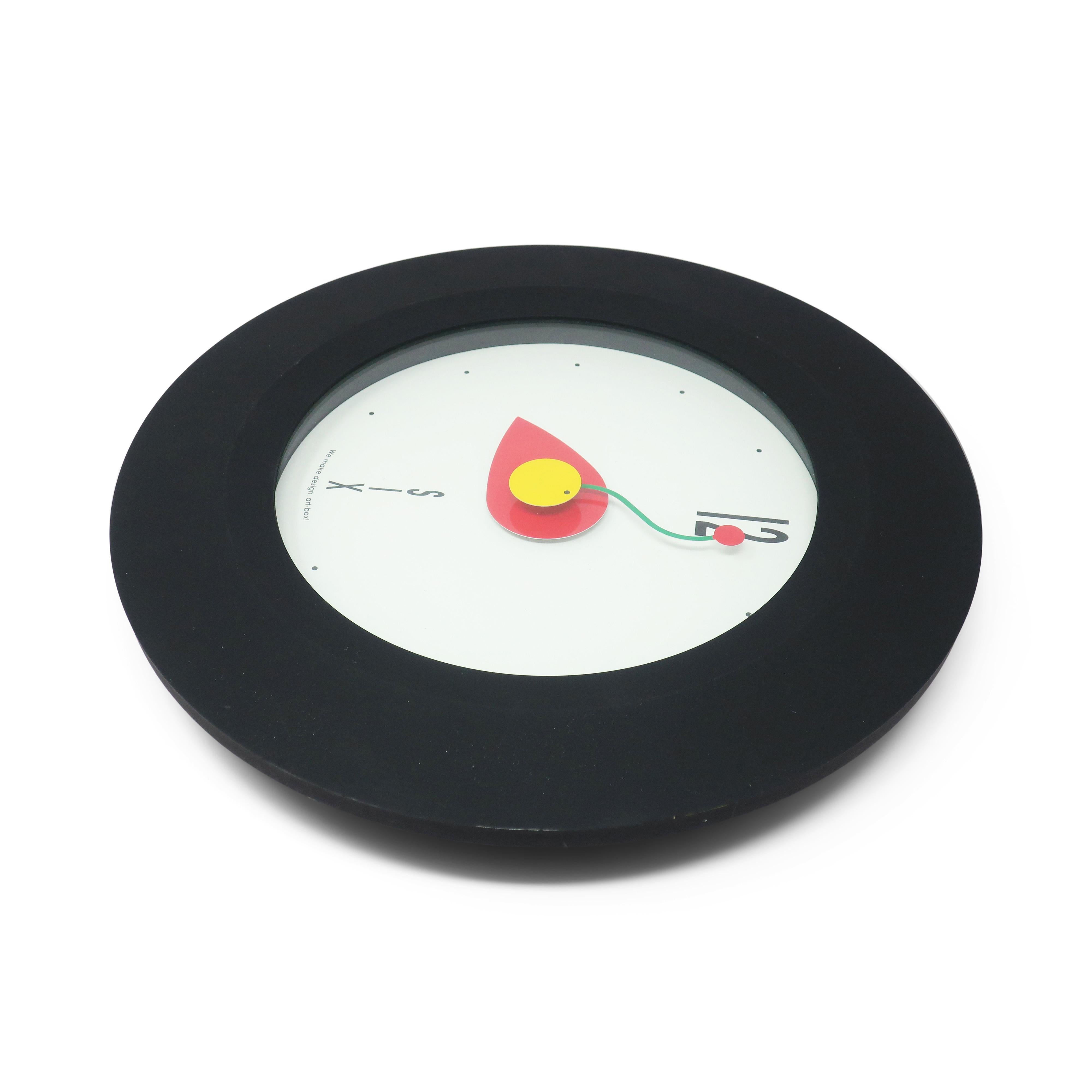 1990s Postmodern Wall Clock In Good Condition In Brooklyn, NY