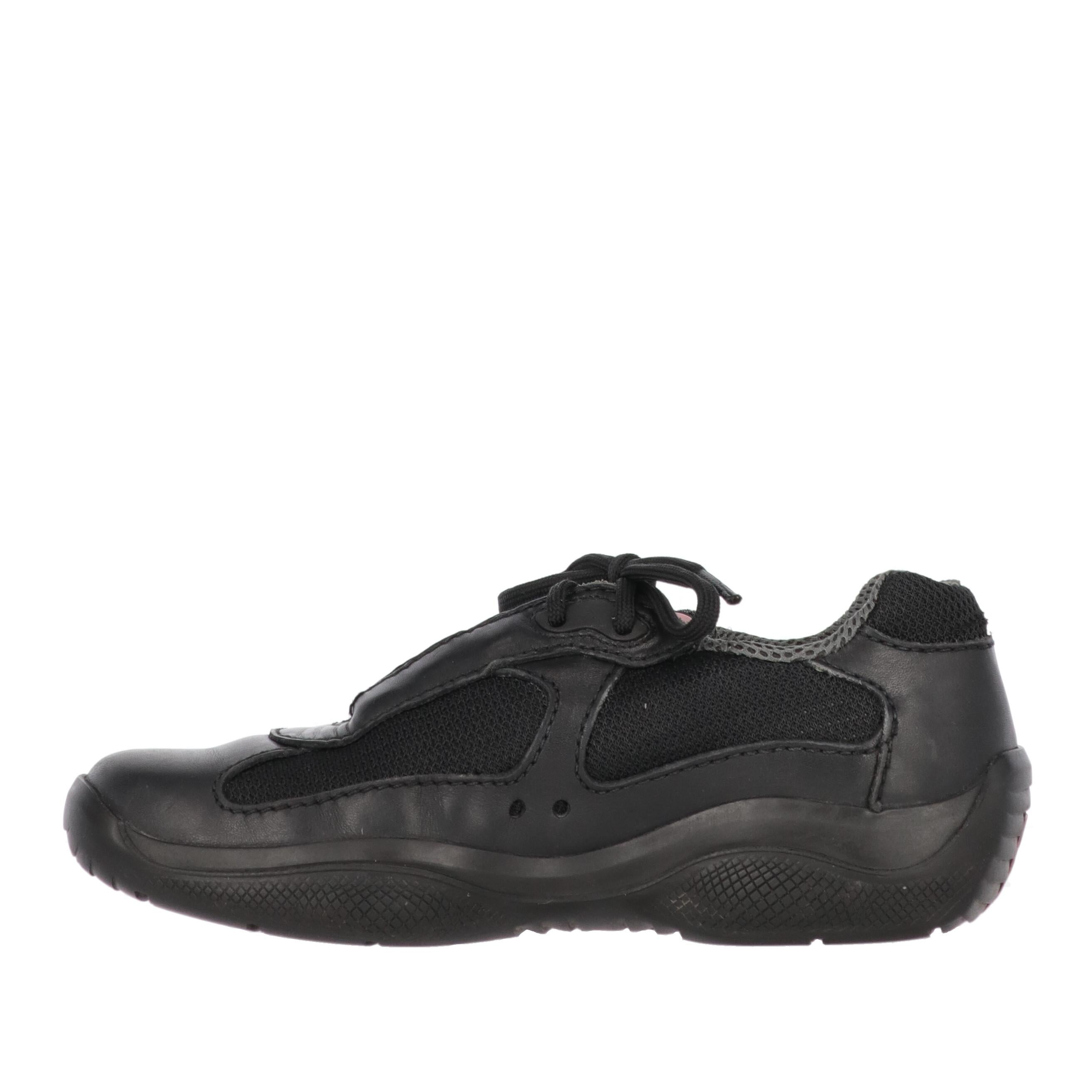 Prada black technical fabric and leather lace-up shoes, square toe, black rubber sole with Prada Linea Rossa logo. 
The shoes show light signs of wear on the leather, as shown in the pictures. 

Years: 90s
Size: 37½ EU
Insole: 24 cm